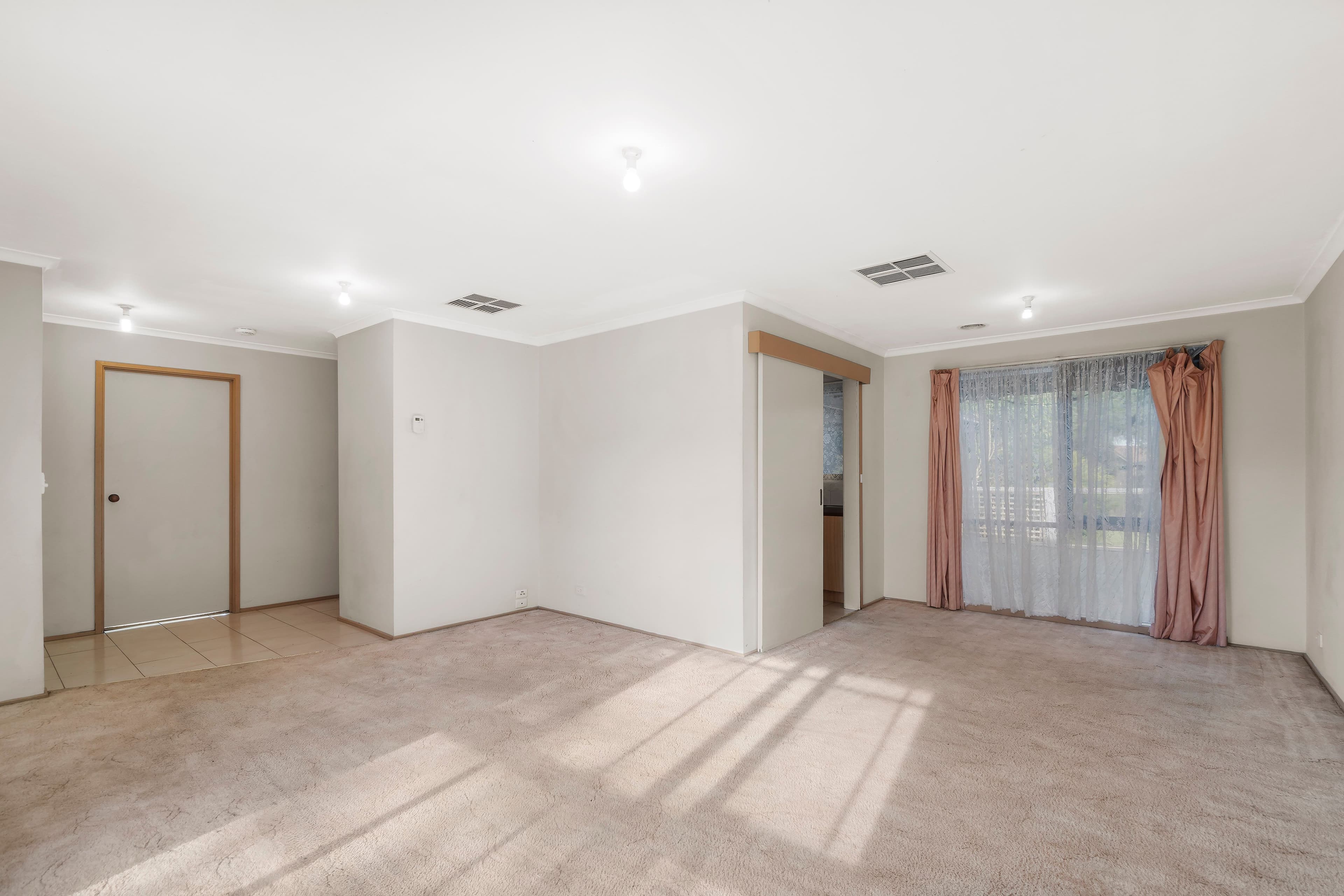42 Kellaway Crescent, Mill Park VIC 3082, Mill Park - Thumbnail 3