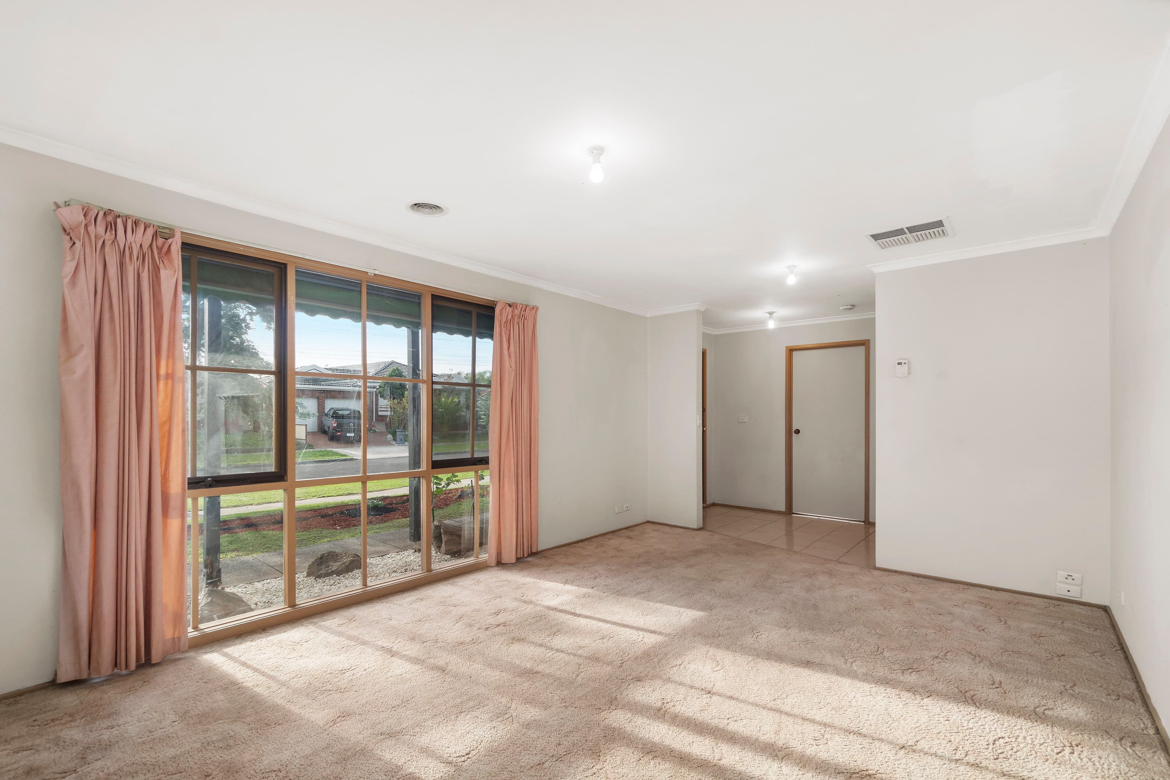 42 Kellaway Crescent, Mill Park VIC 3082, Mill Park - Thumbnail 5