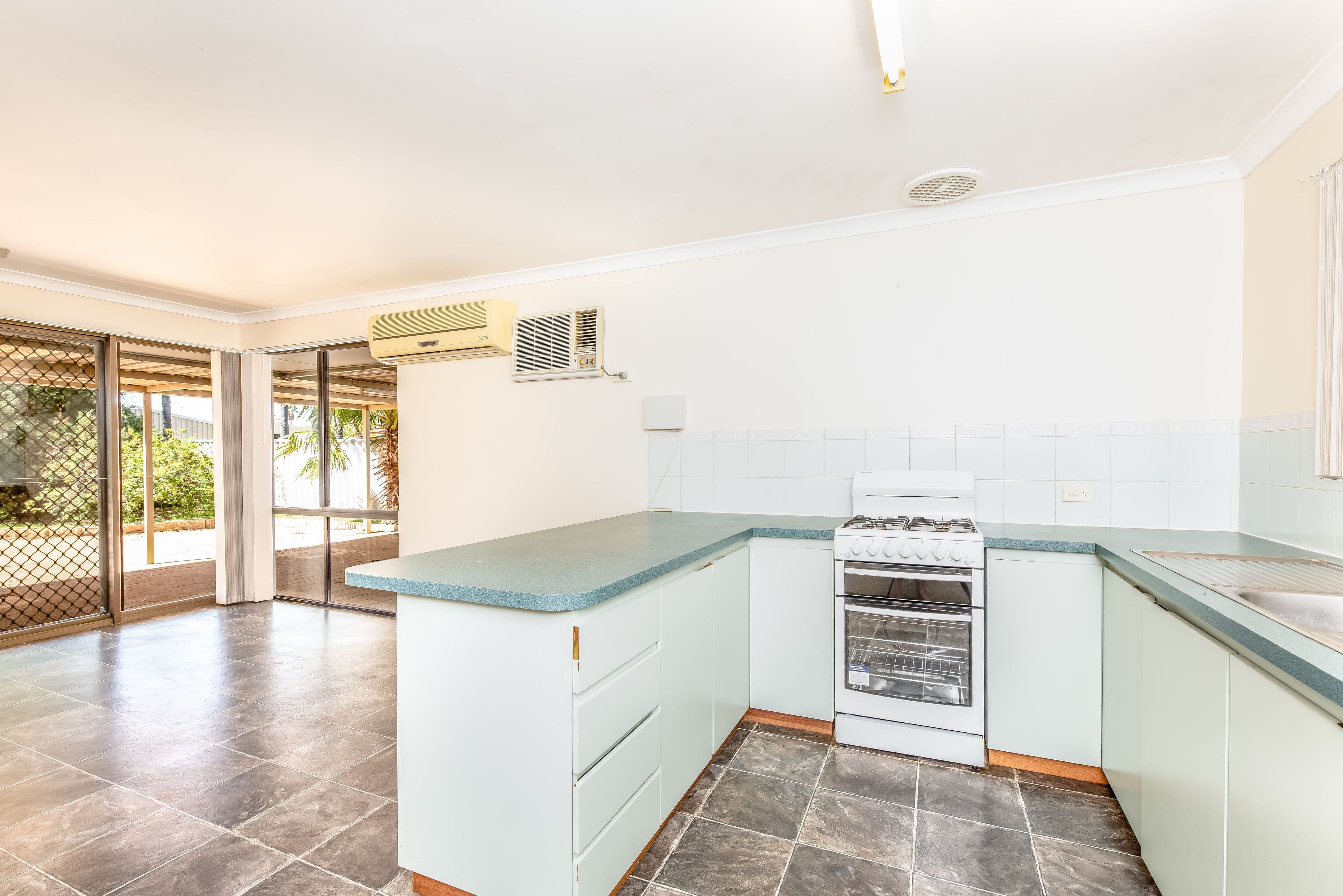 47 Tallarook Way, Waggrakine WA 6530, Waggrakine - Thumbnail 4