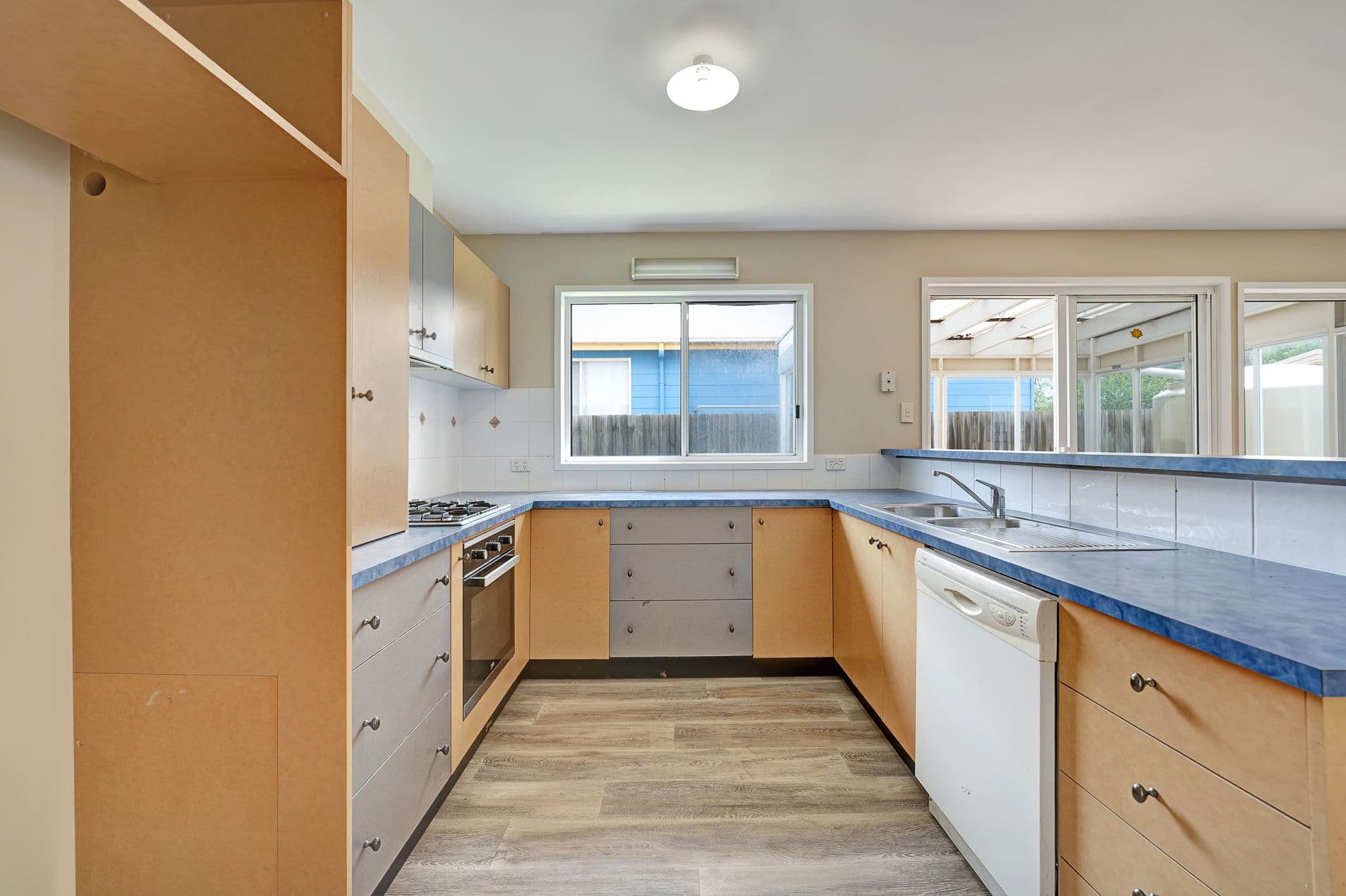 21 Irving Road, Cowes VIC 3922, Cowes - Thumbnail 3