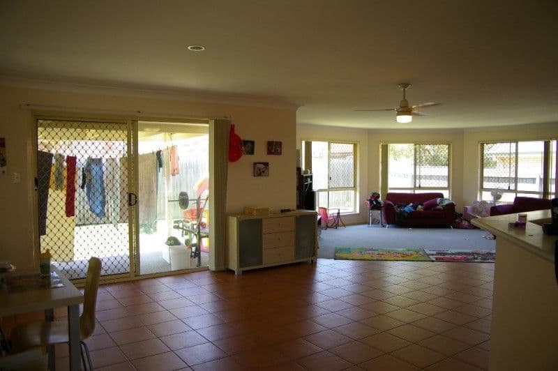 13 Leichardt Avenue, ROTHWELL QLD 4022, Rothwell - Thumbnail 2