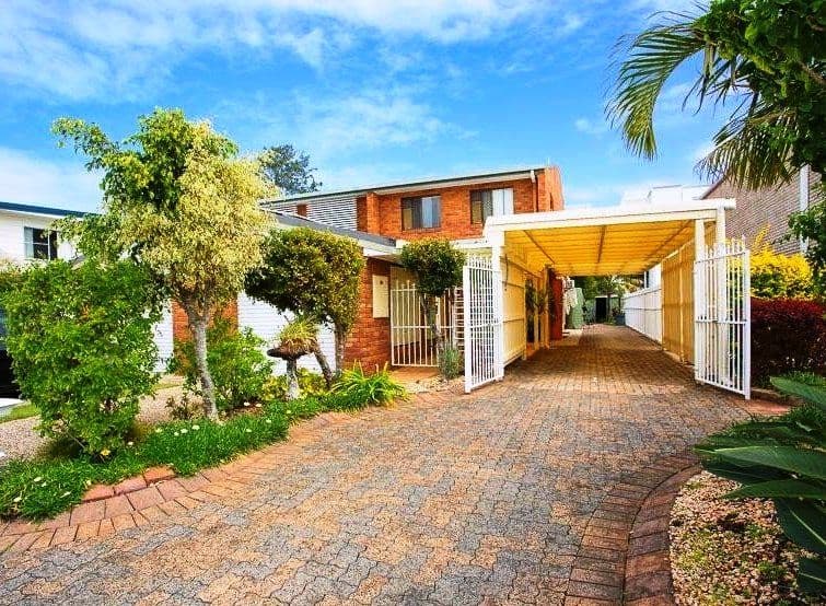 42 Bestman Avenue, BONGAREE QLD 4507, Bongaree - Thumbnail 2