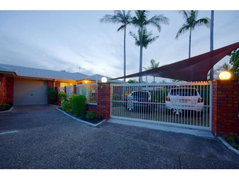 18 Maiala Close, PARADISE POINT QLD 4216, Paradise Point - Image 1