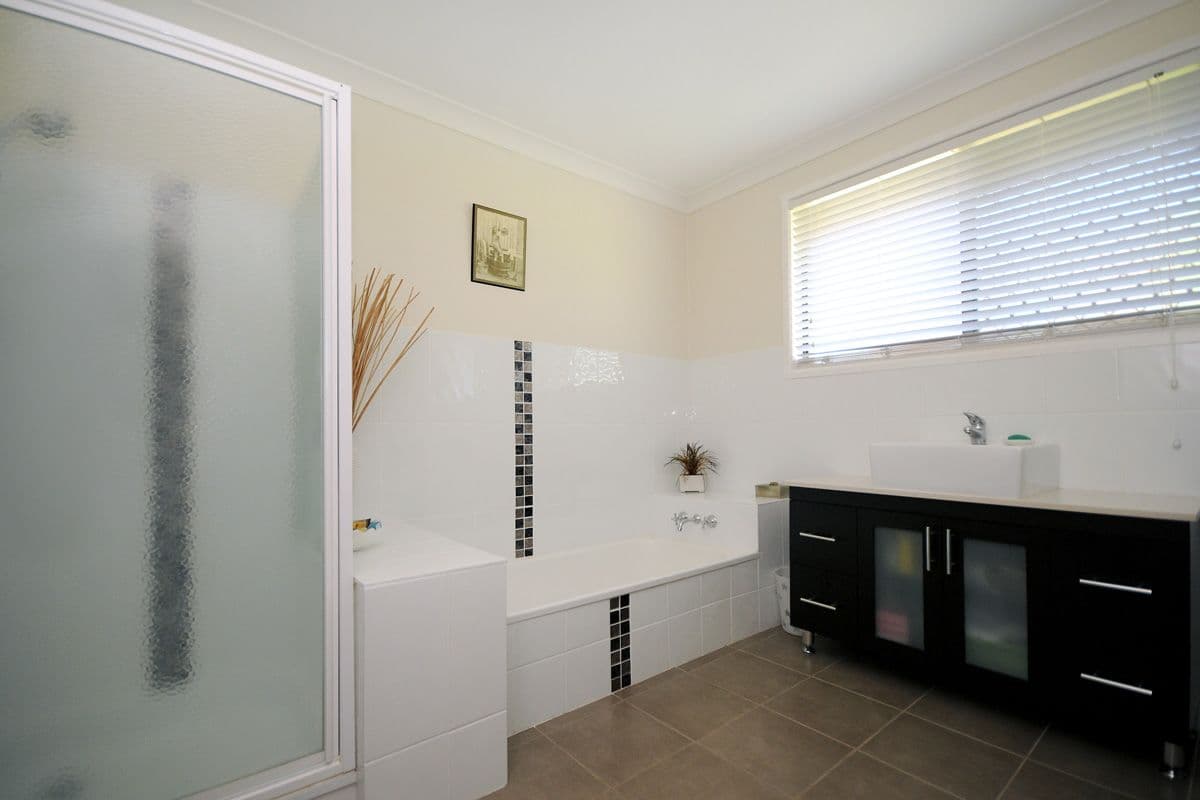 148 Ramsay Street, CENTENARY HEIGHTS QLD 4350, Centenary Heights - Thumbnail 6