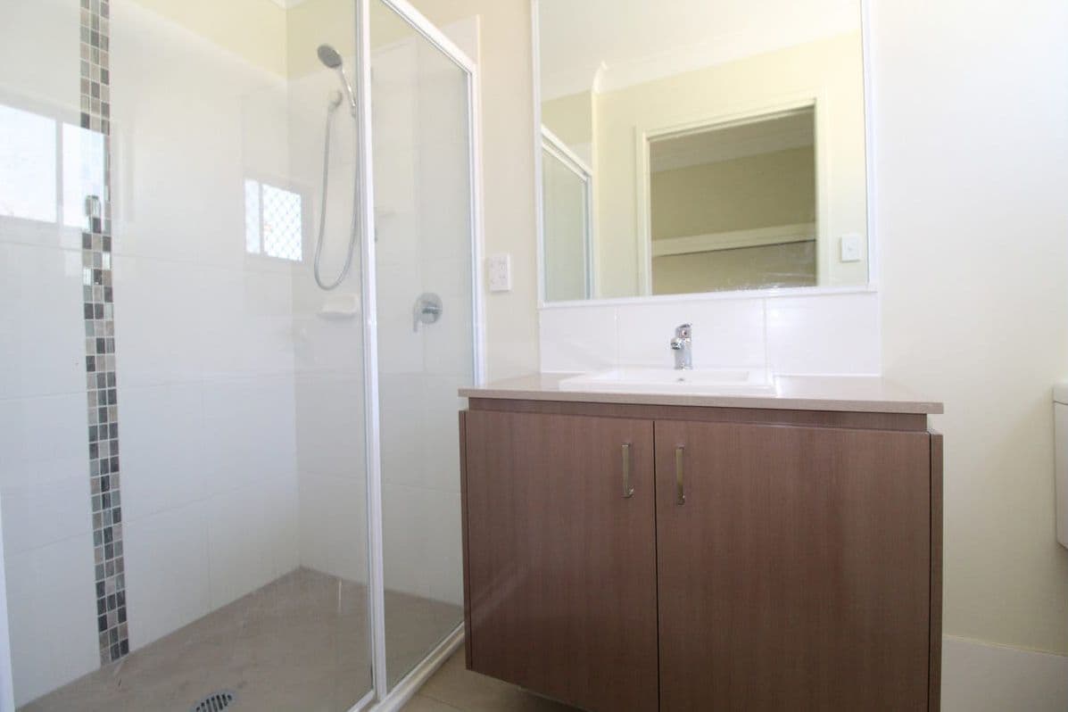 38 Hillsborough Place, Pimpama QLD 4209, Pimpama - Thumbnail 7
