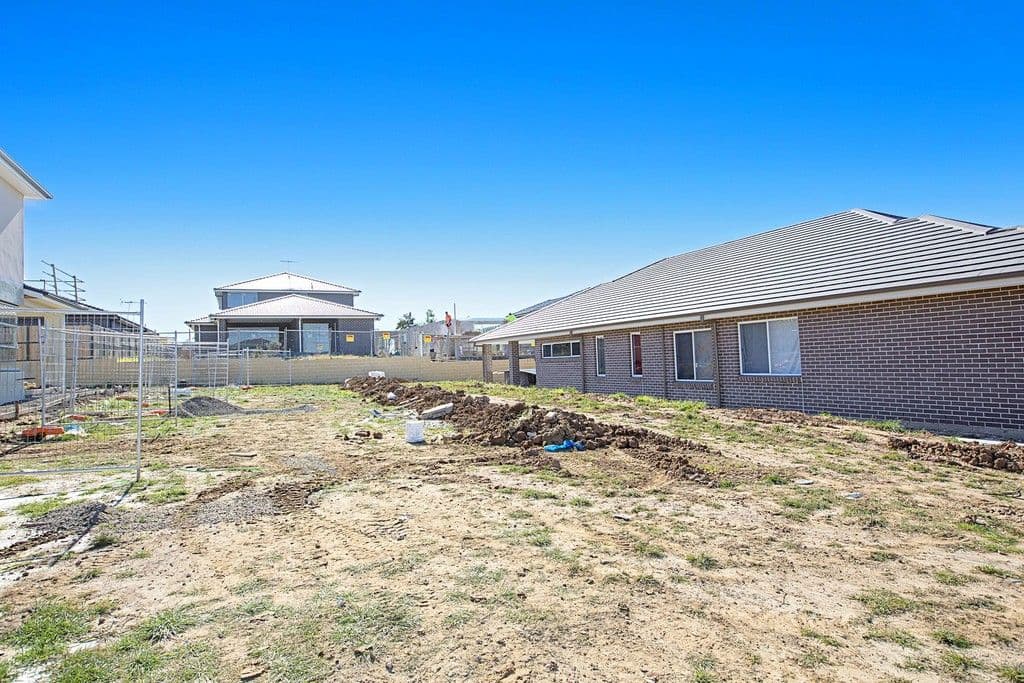 13 Poplar Avenue, ELIZABETH HILLS NSW 2171, Elizabeth Hills - Image 1