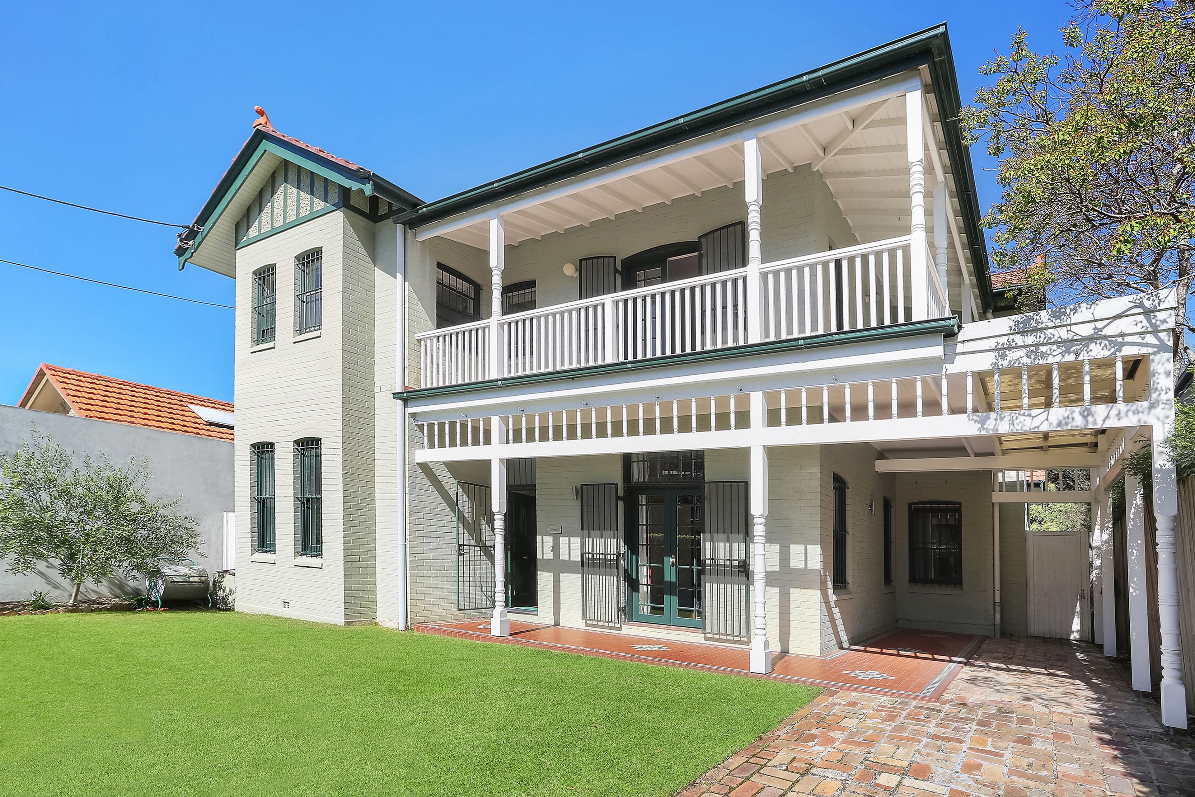 13 Albemarle Avenue, Rose Bay - Image 1