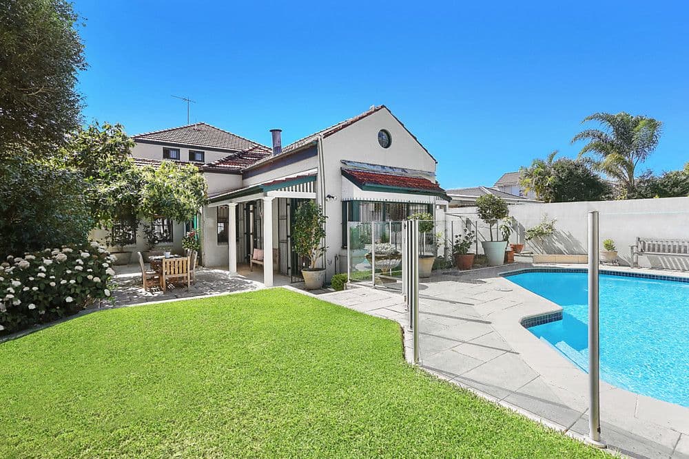 13 Albemarle Avenue, Rose Bay - Thumbnail 2