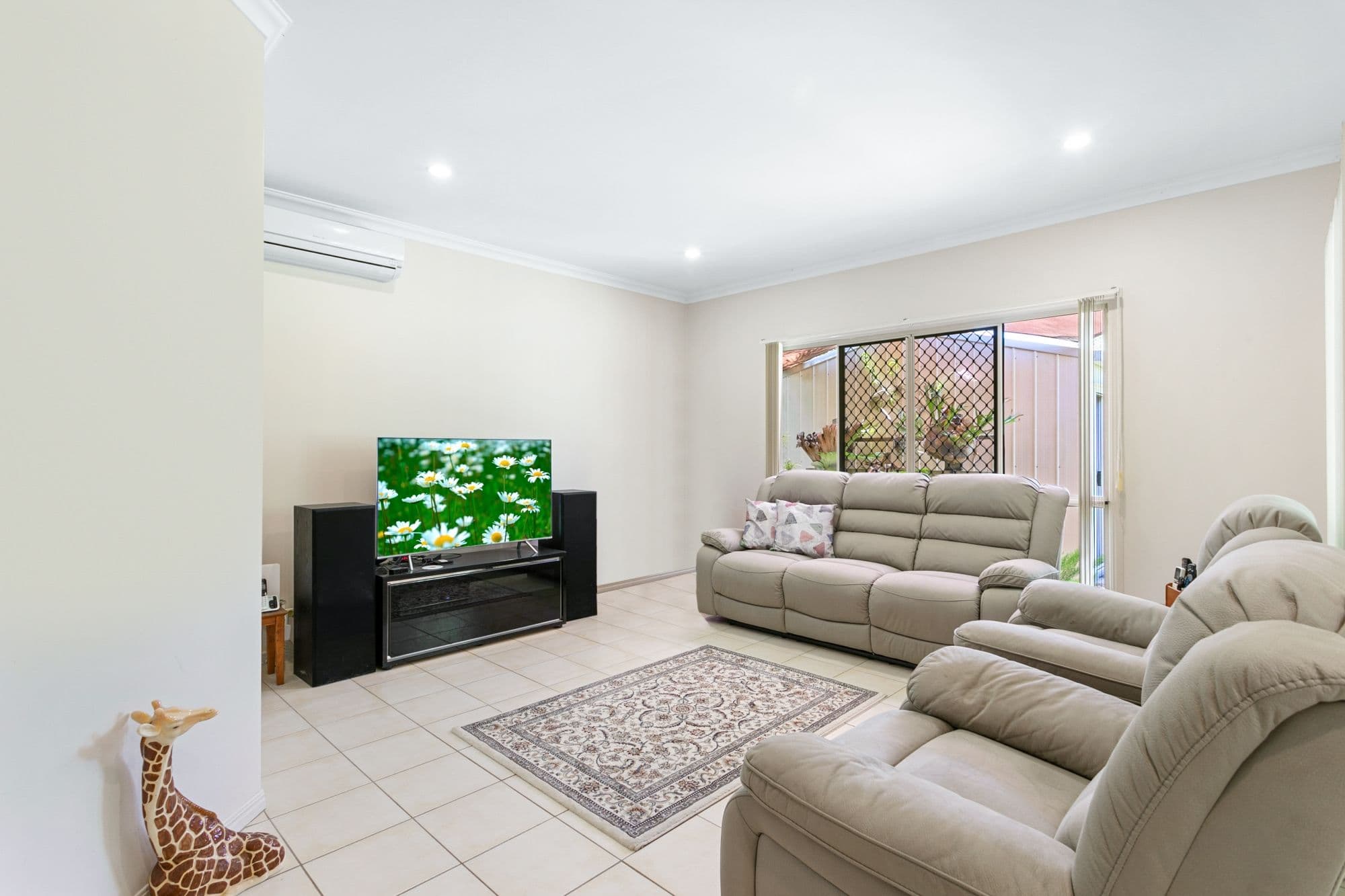 61 North Ridge Circuit, Deception Bay QLD 4508, Deception Bay - Thumbnail 4