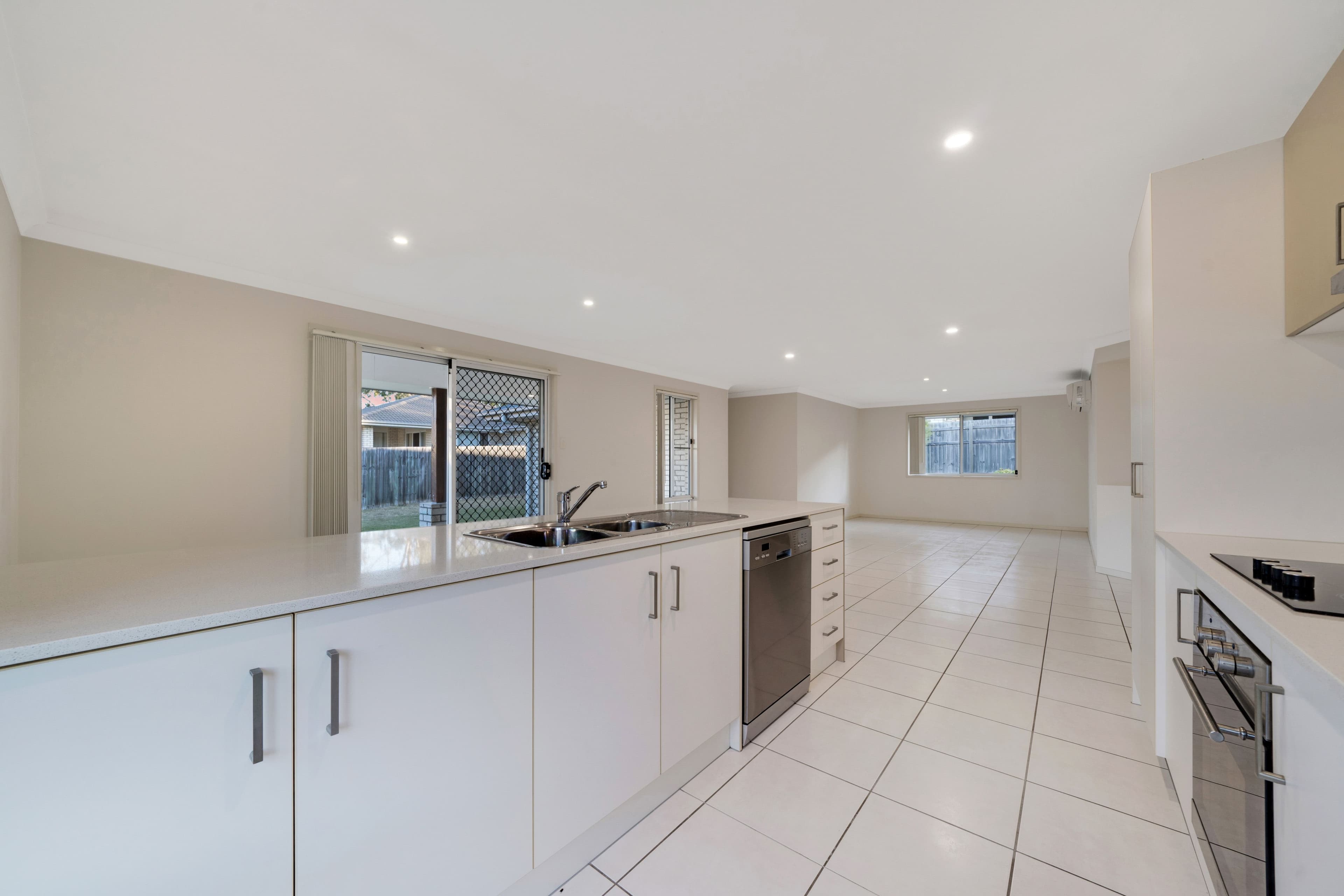 1061 Samford Road, Leichhardt QLD 4305, Leichhardt - Thumbnail 5