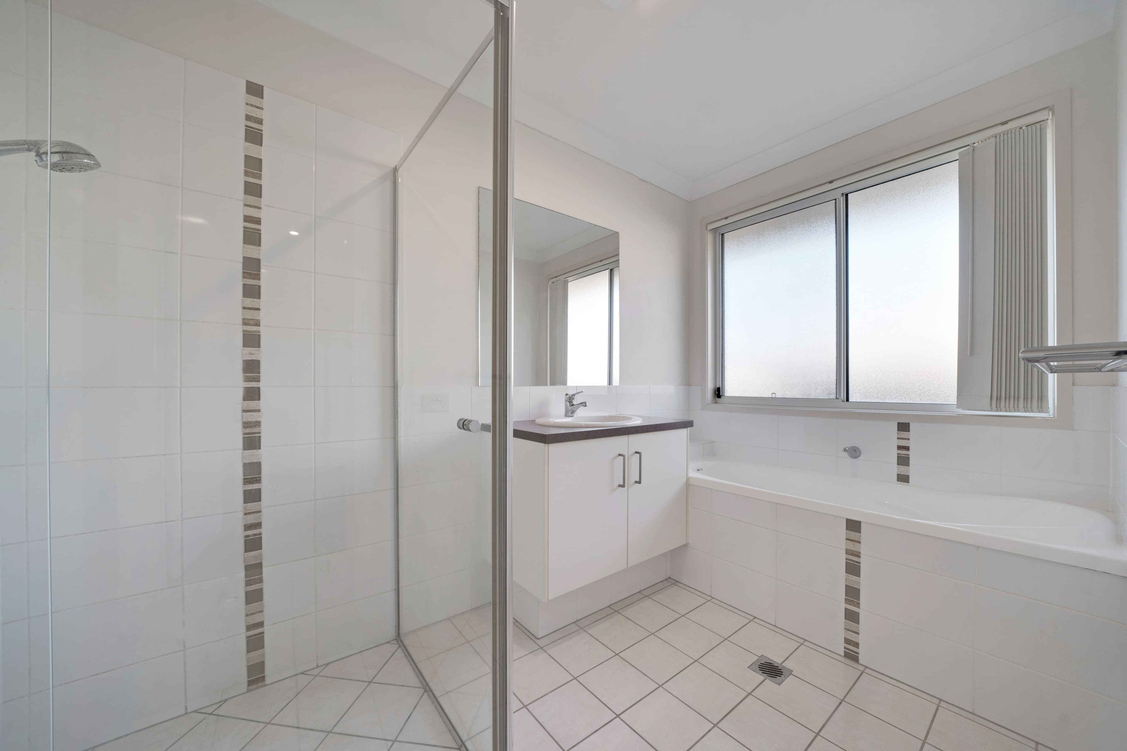 1061 Samford Road, Leichhardt QLD 4305, Leichhardt - Thumbnail 8