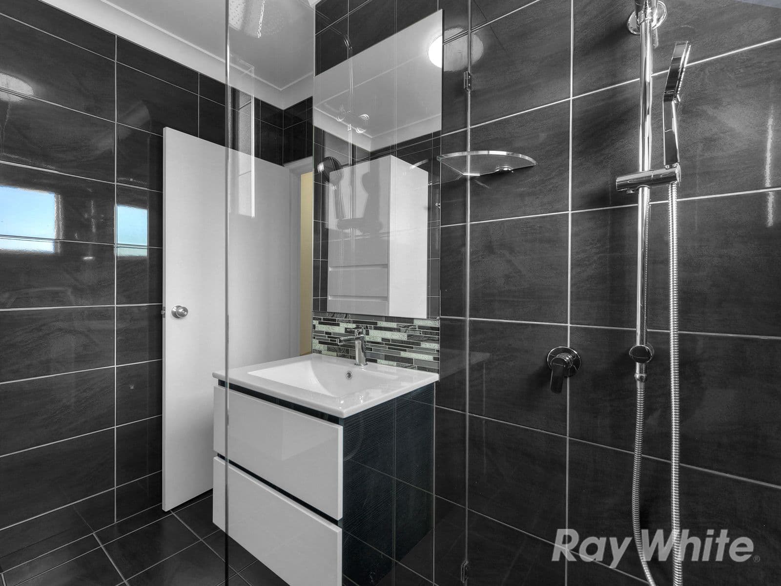 49 College Street, Hamilton QLD 4007, Hamilton - Thumbnail 2