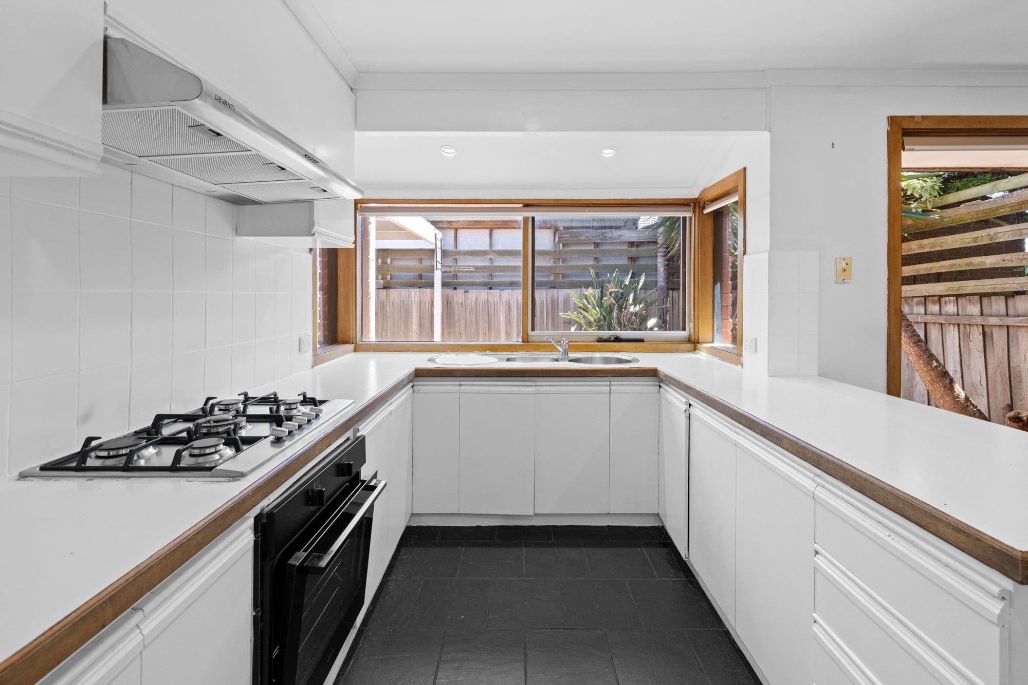 14 Matlock Street, Hoppers Crossing VIC 3029, Hoppers Crossing - Thumbnail 5