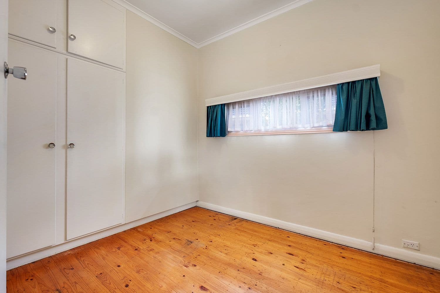 98 Finniss Street, Oaklands Park SA 5046, Oaklands Park - Thumbnail 6