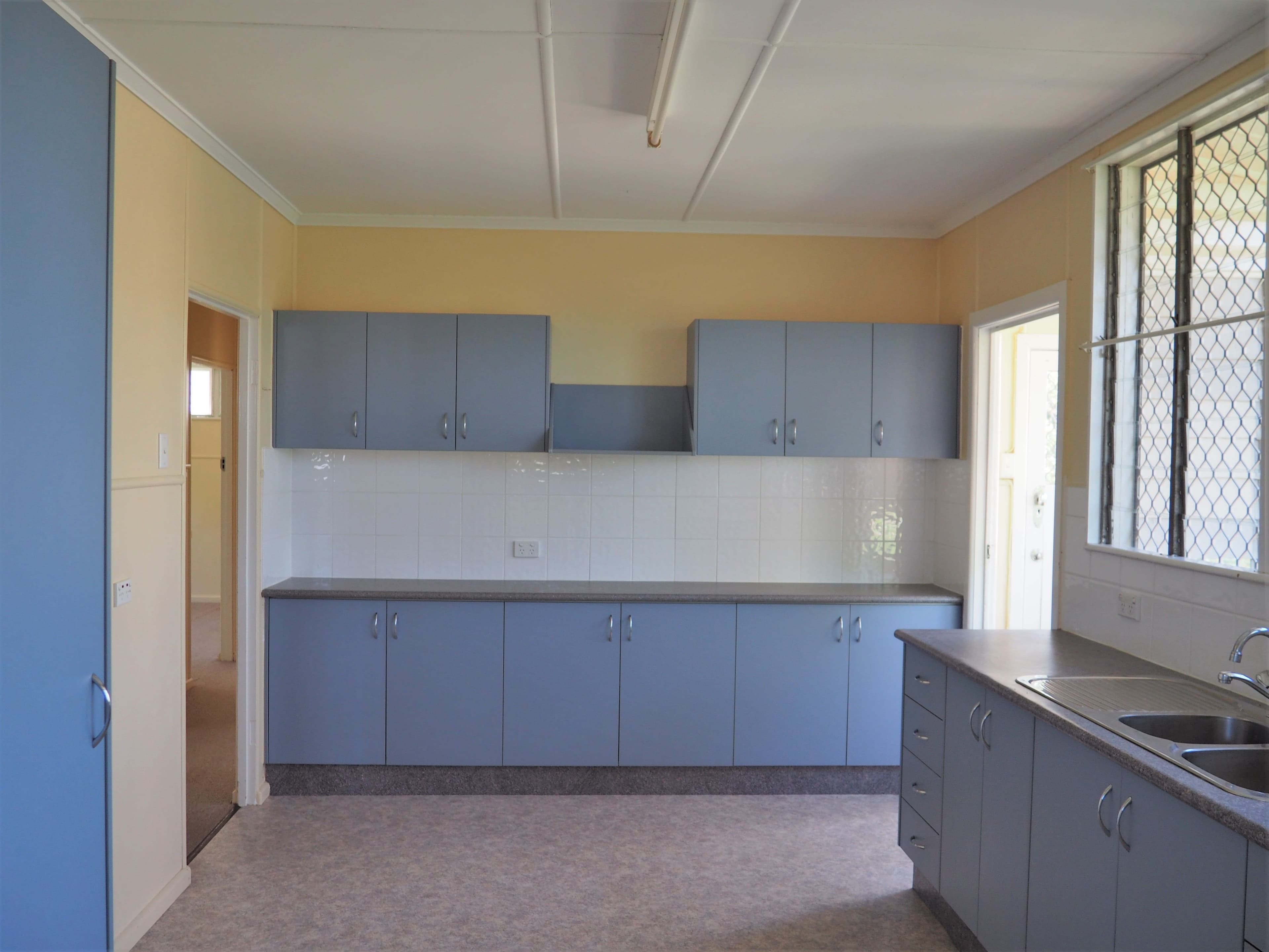 34 Brolga Street, Longreach QLD 4730, Longreach - Thumbnail 4
