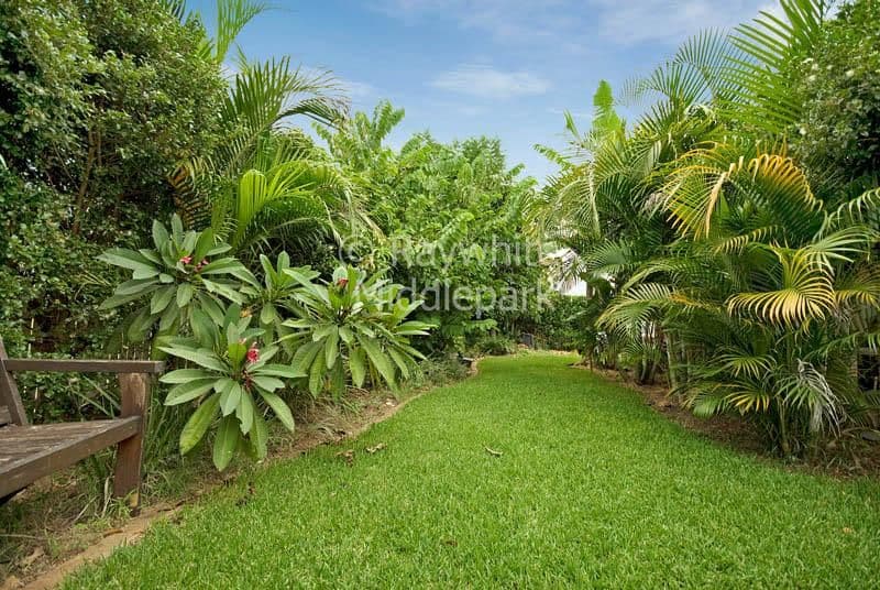 1 Kaputar Close, RIVERHILLS QLD 4074, Riverhills - Thumbnail 4