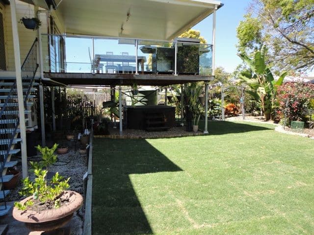 33 Blackstone Road, EASTERN HEIGHTS QLD 4305, Eastern Heights - Thumbnail 2