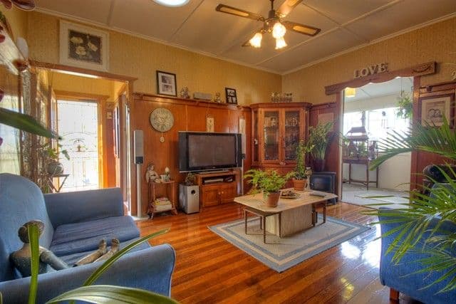33 Blackstone Road, EASTERN HEIGHTS QLD 4305, Eastern Heights - Thumbnail 4