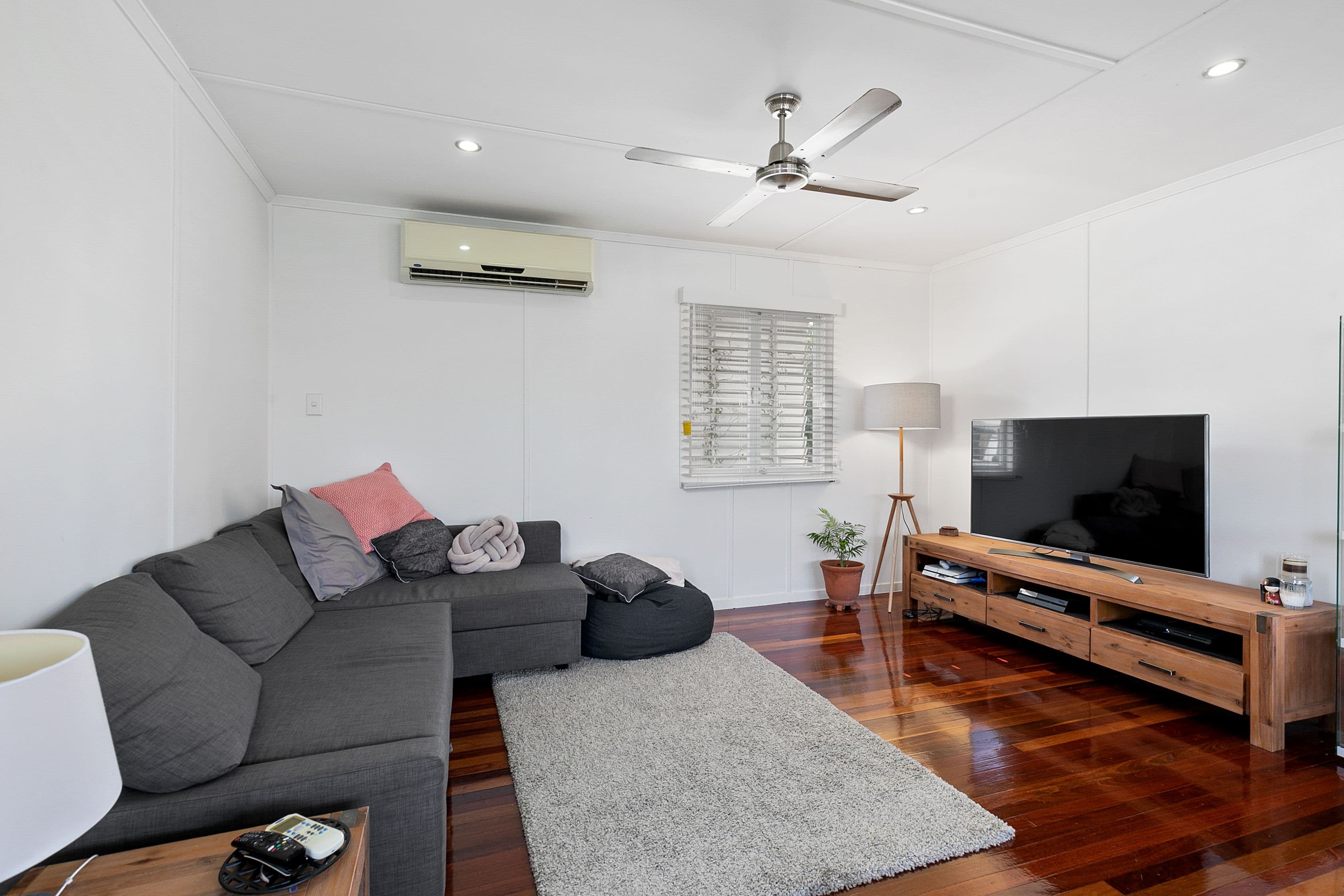 12 Amoria Street, Mansfield QLD 4122, Mansfield - Thumbnail 2