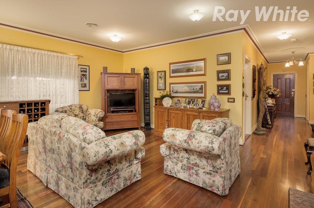 10 Forest View, Bundoora VIC 3083, Bundoora - Thumbnail 2
