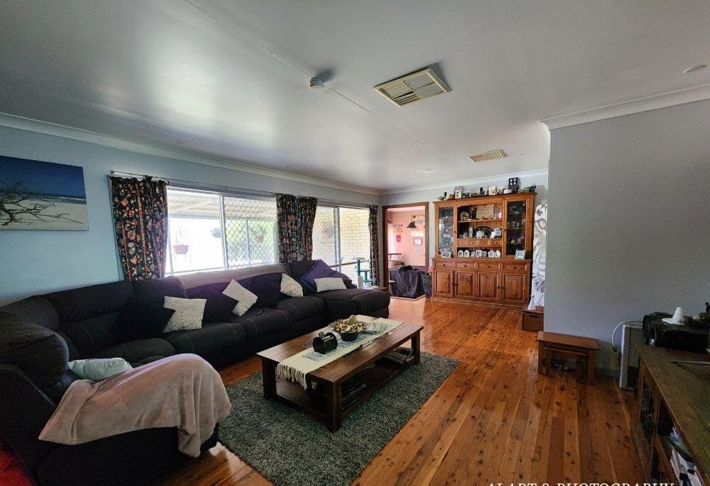 42 Northern Road, Roma QLD 4455, Roma - Thumbnail 3
