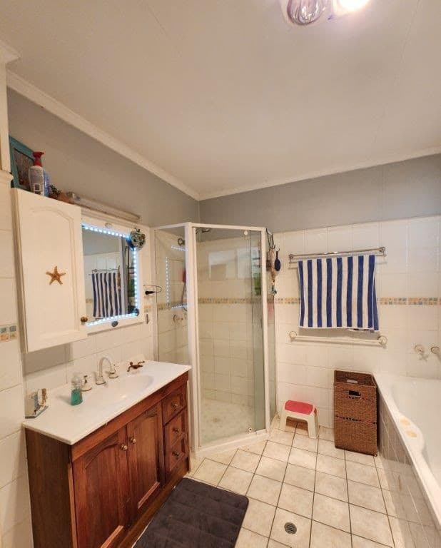 42 Northern Road, Roma QLD 4455, Roma - Thumbnail 6