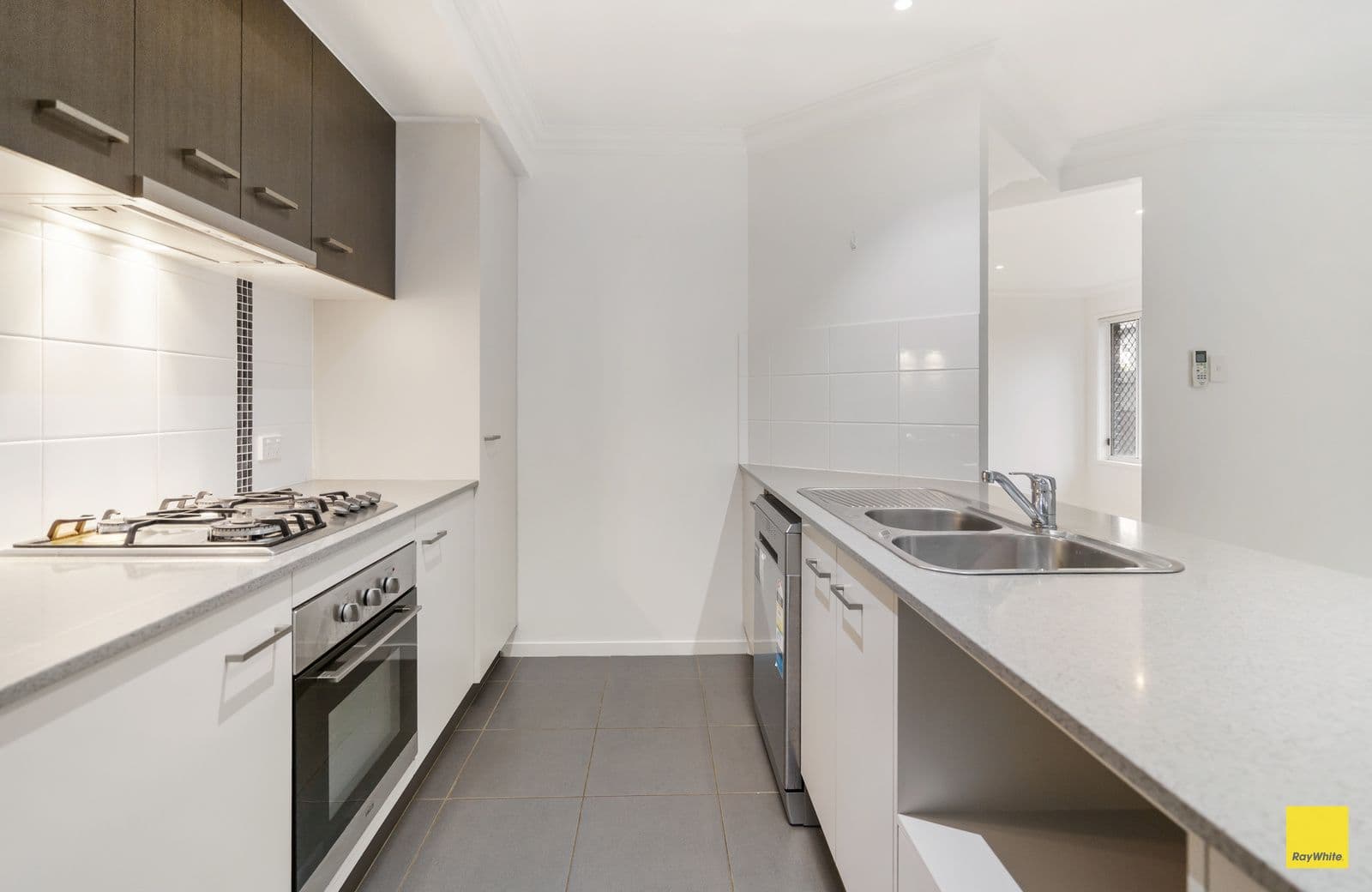 144 Bankswood Drive, Redland Bay QLD 4165, Redland Bay - Thumbnail 6