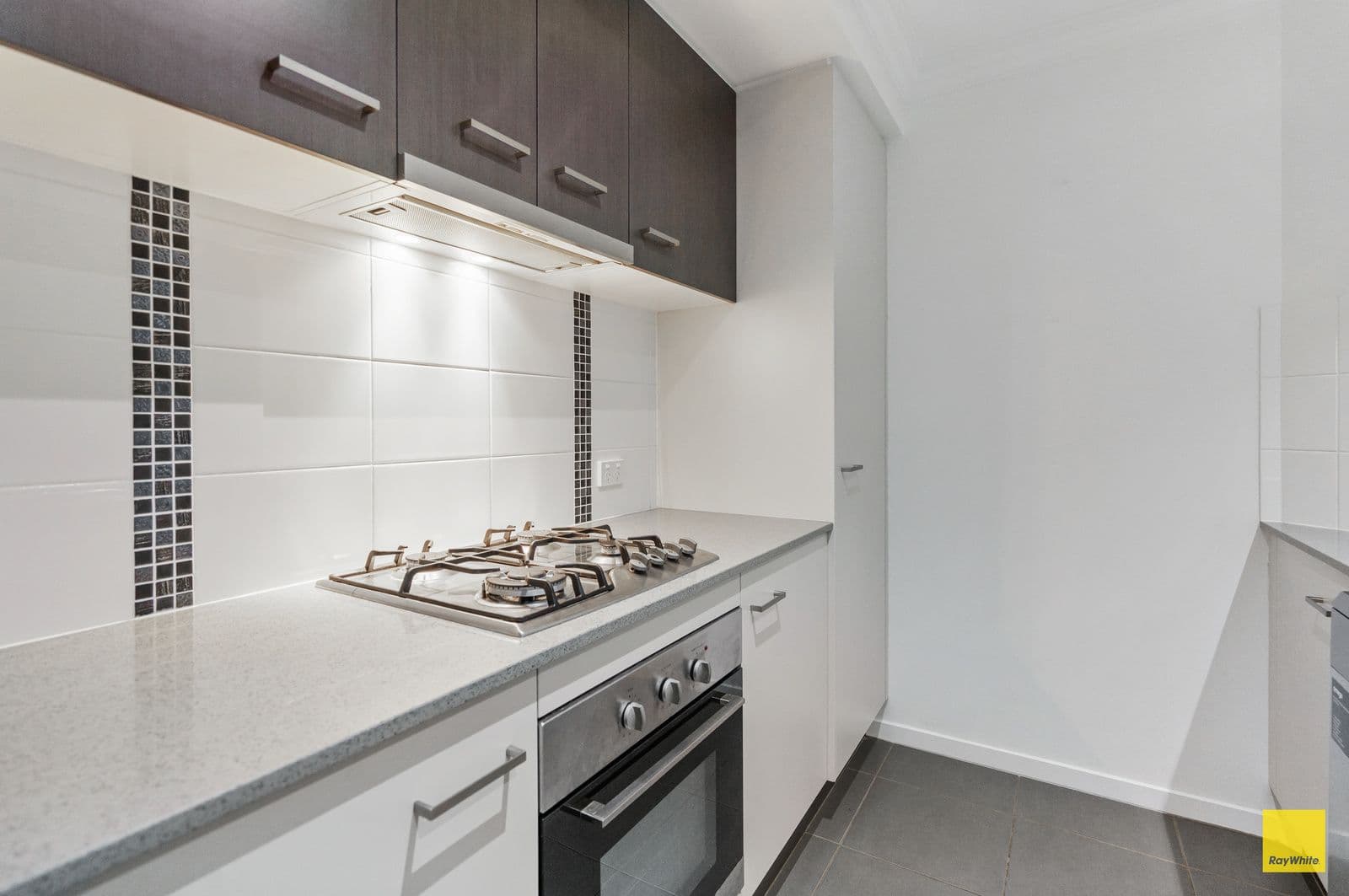 144 Bankswood Drive, Redland Bay QLD 4165, Redland Bay - Thumbnail 7