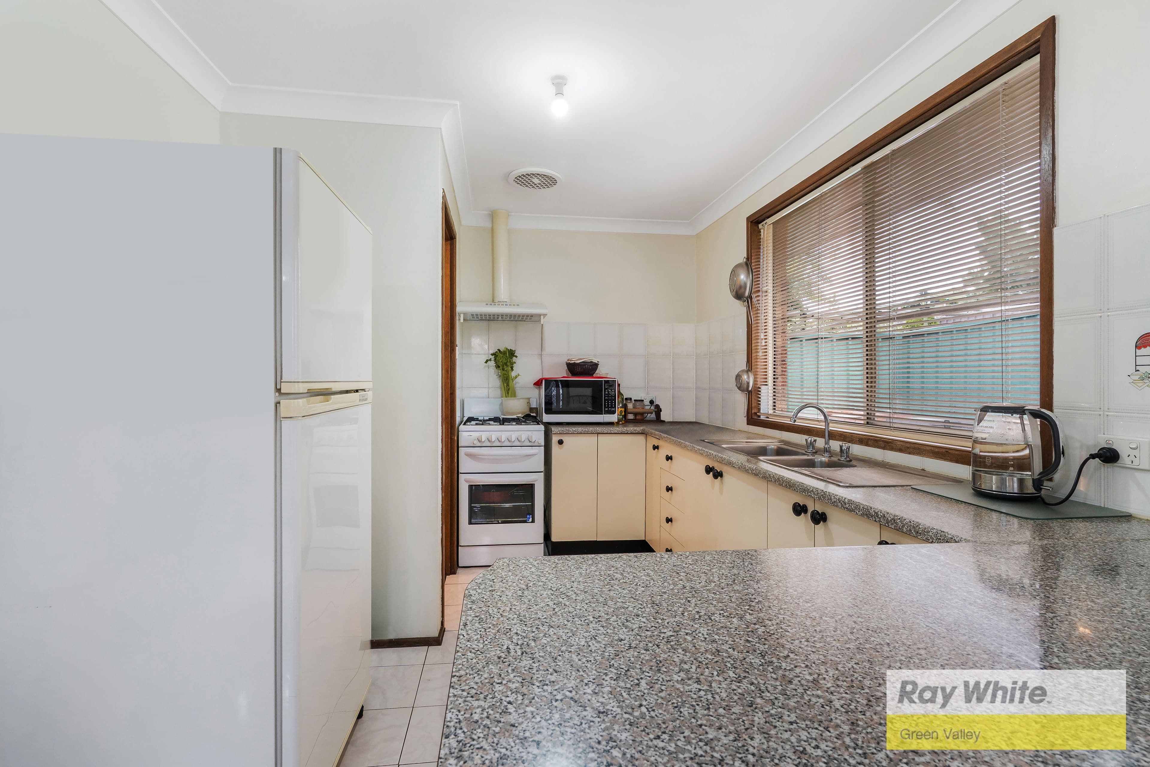 65 Swan Circuit, Green Valley NSW 2168, Green Valley - Thumbnail 7
