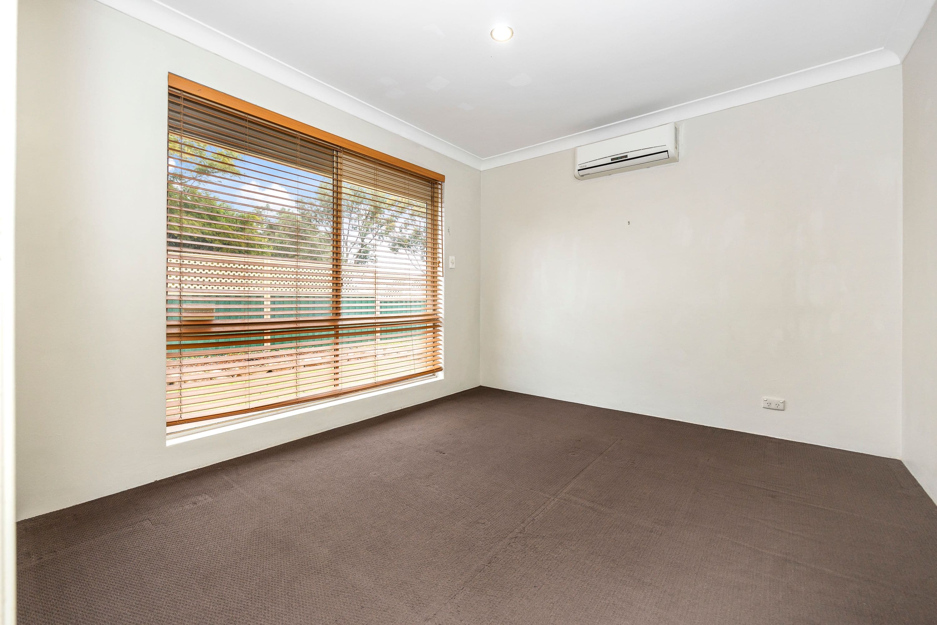 1 Peacock Green, Ballajura WA 6066, Ballajura - Thumbnail 4