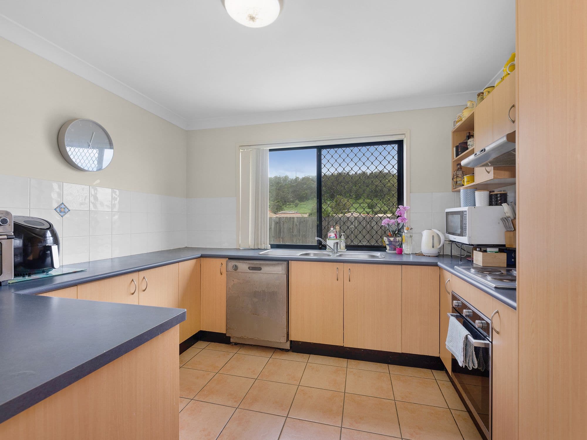 5 Waxberry Court, Redbank Plains QLD 4301, Redbank Plains - Thumbnail 4