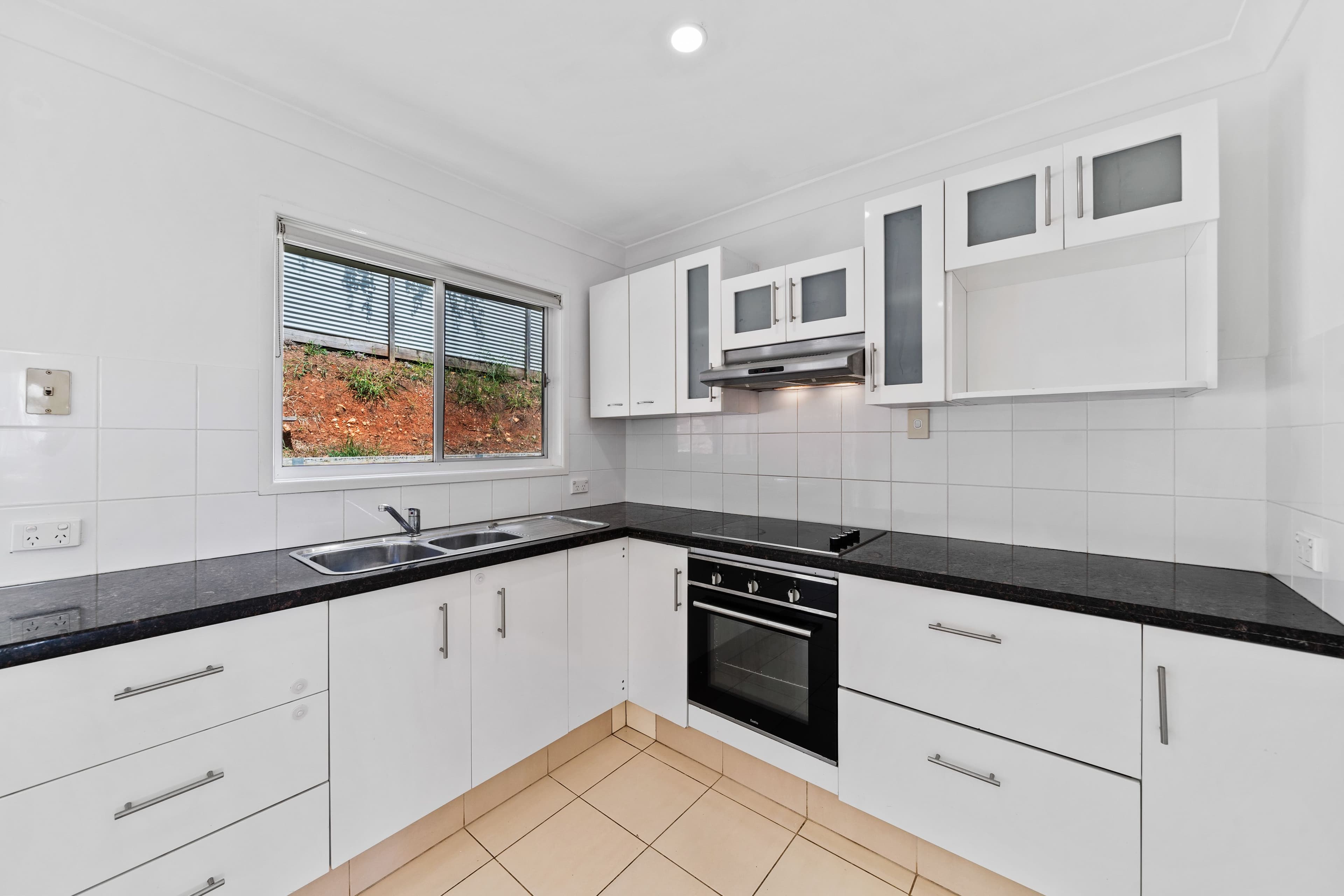 11 Kathleen Street, Beenleigh QLD 4207, Beenleigh - Thumbnail 4