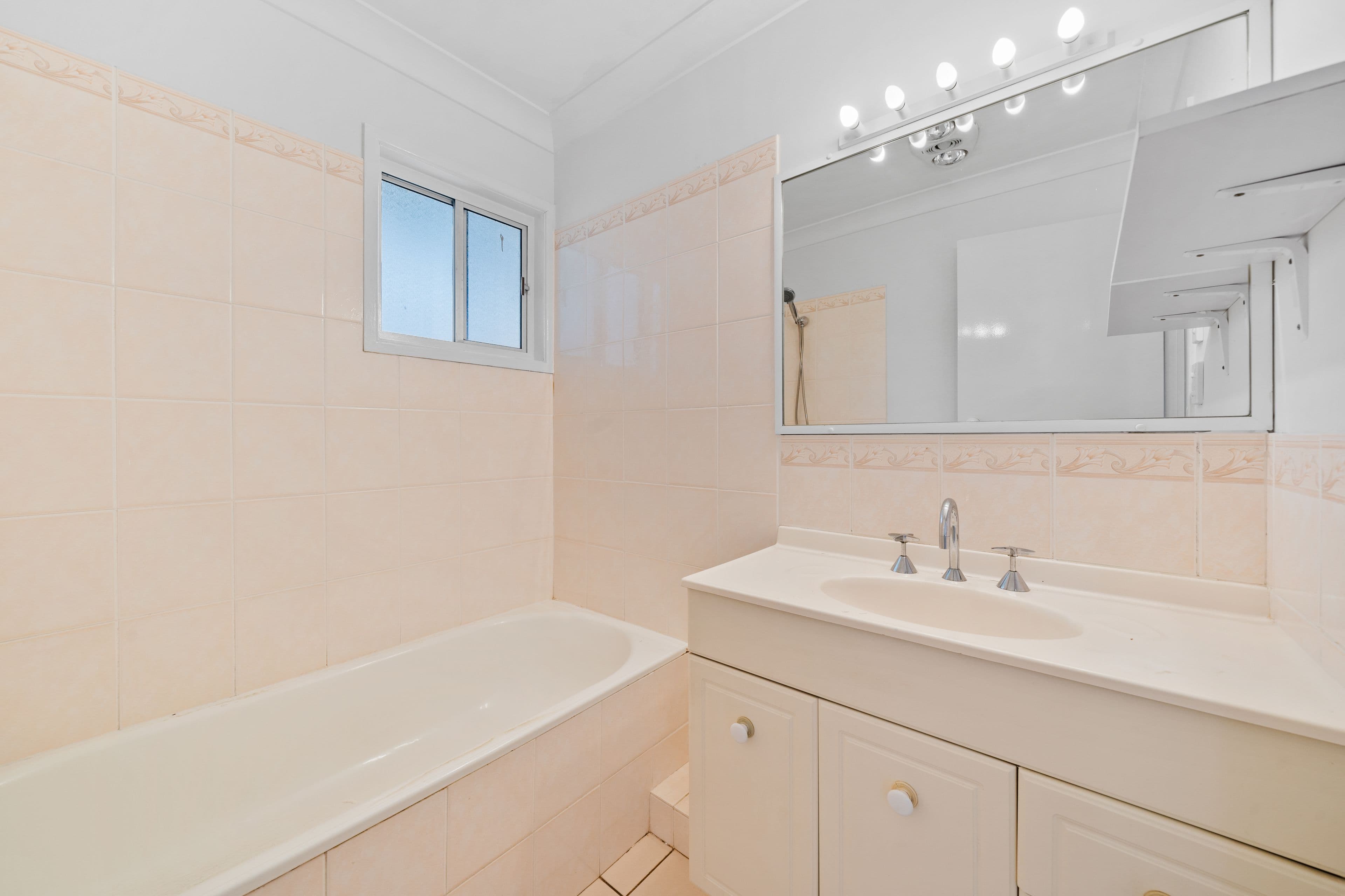 11 Kathleen Street, Beenleigh QLD 4207, Beenleigh - Thumbnail 7