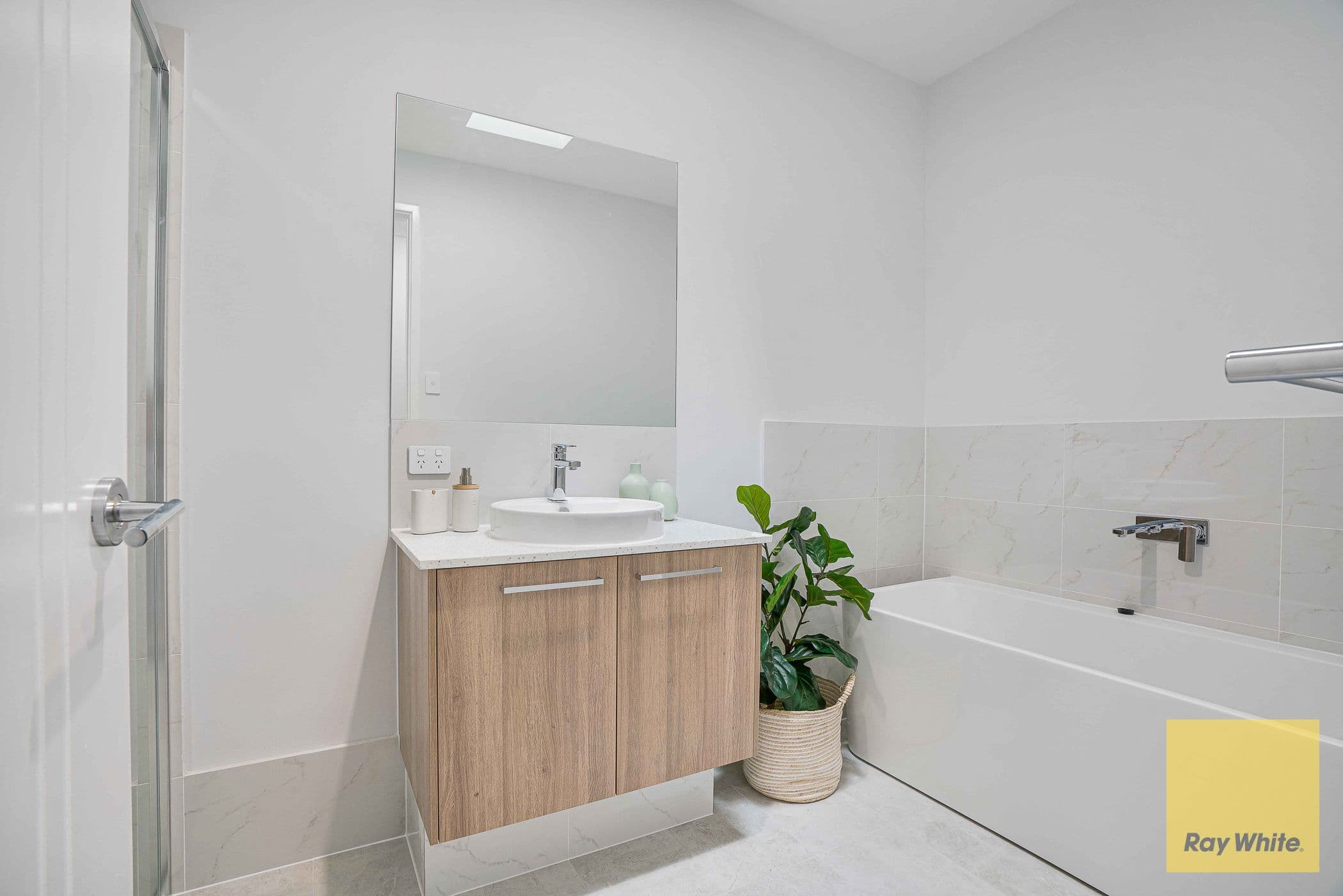24a Hood Street, Ettalong Beach NSW 2257, Ettalong Beach - Thumbnail 6