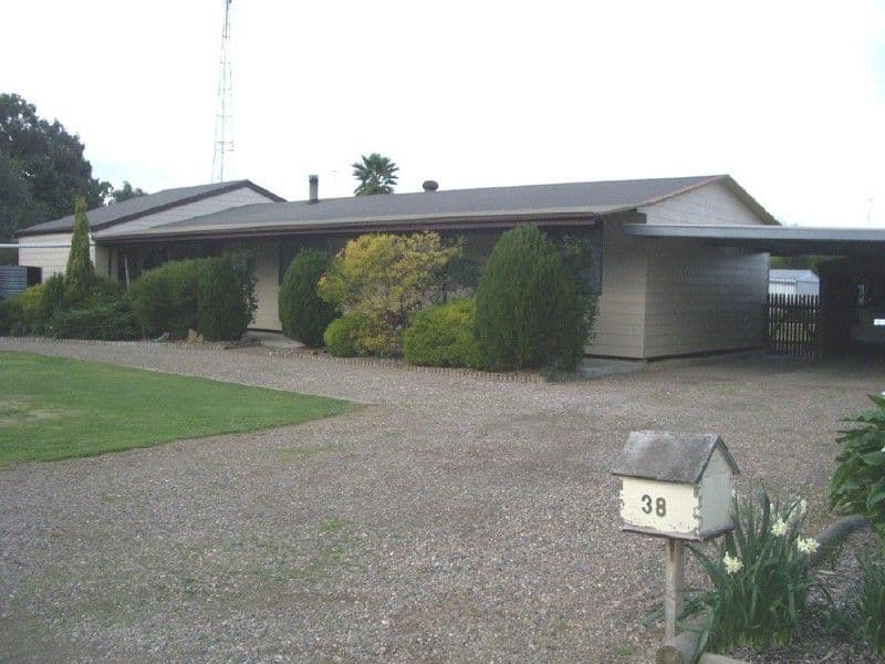 38 Naracoorte Road, BORDERTOWN SA 5268, Bordertown - Image 1