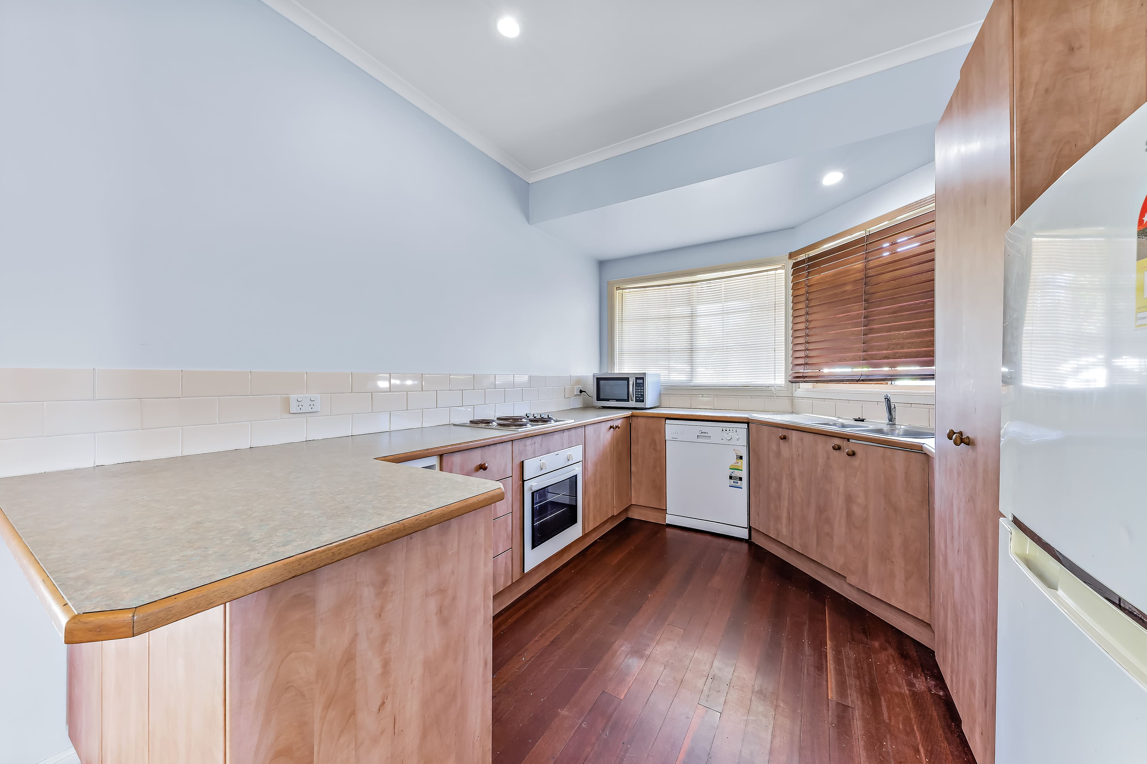 262 Shute Harbour Road, Cannonvale QLD 4802, Cannonvale - Thumbnail 4