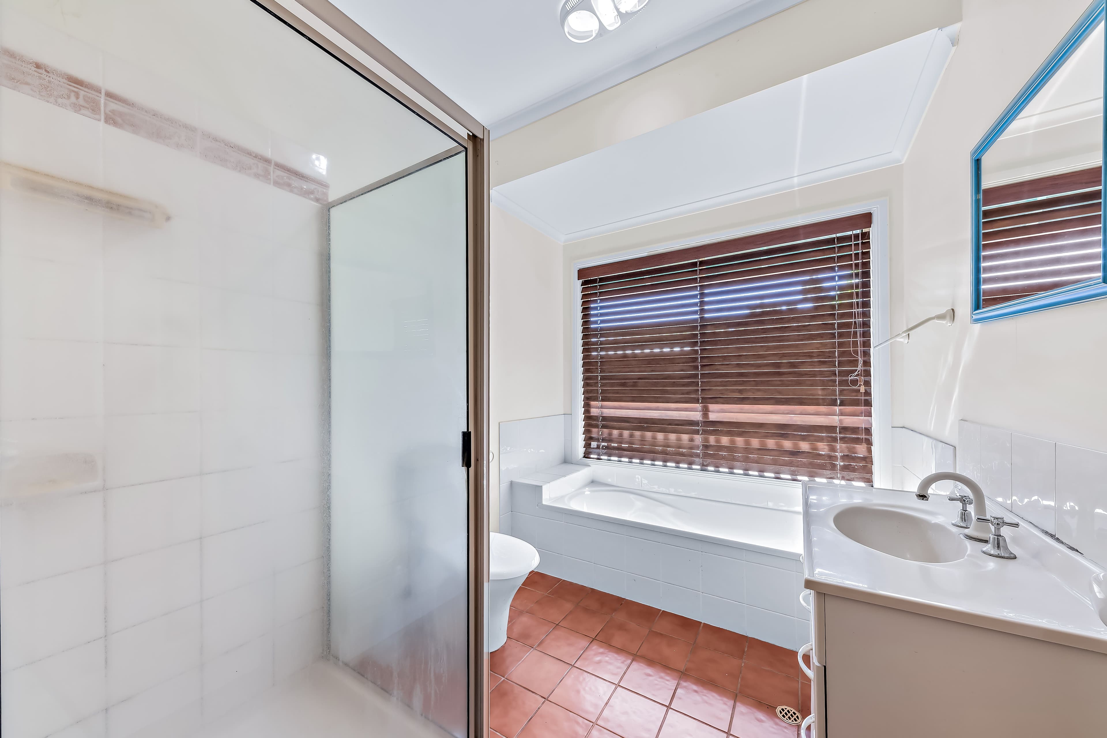 262 Shute Harbour Road, Cannonvale QLD 4802, Cannonvale - Thumbnail 6