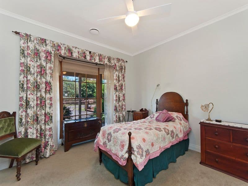 18 Wright Street, Koroit VIC 3282, Koroit - Thumbnail 4