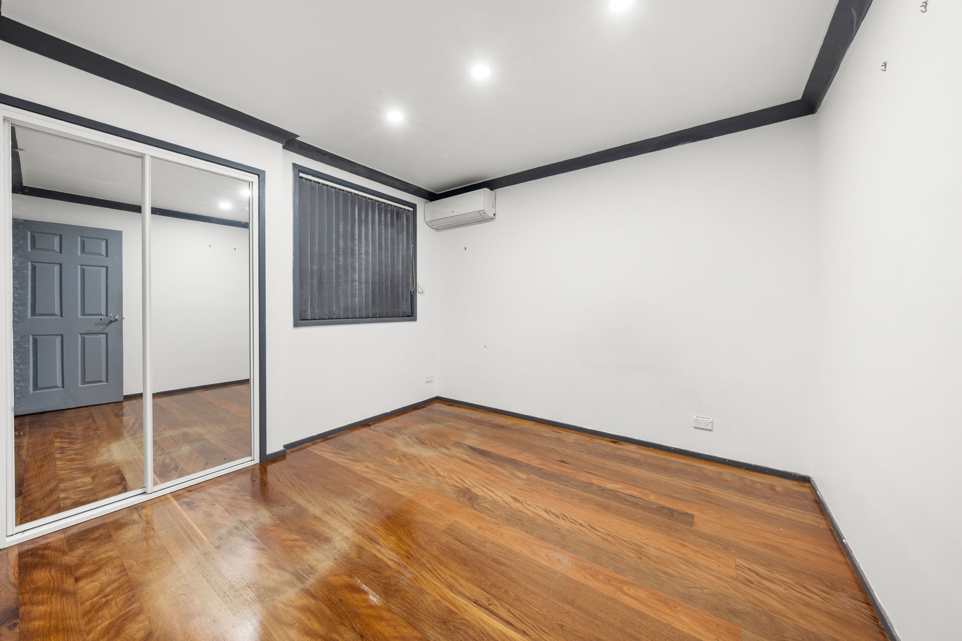 4 Swallow Place, Hinchinbrook NSW 2168, Hinchinbrook - Thumbnail 7