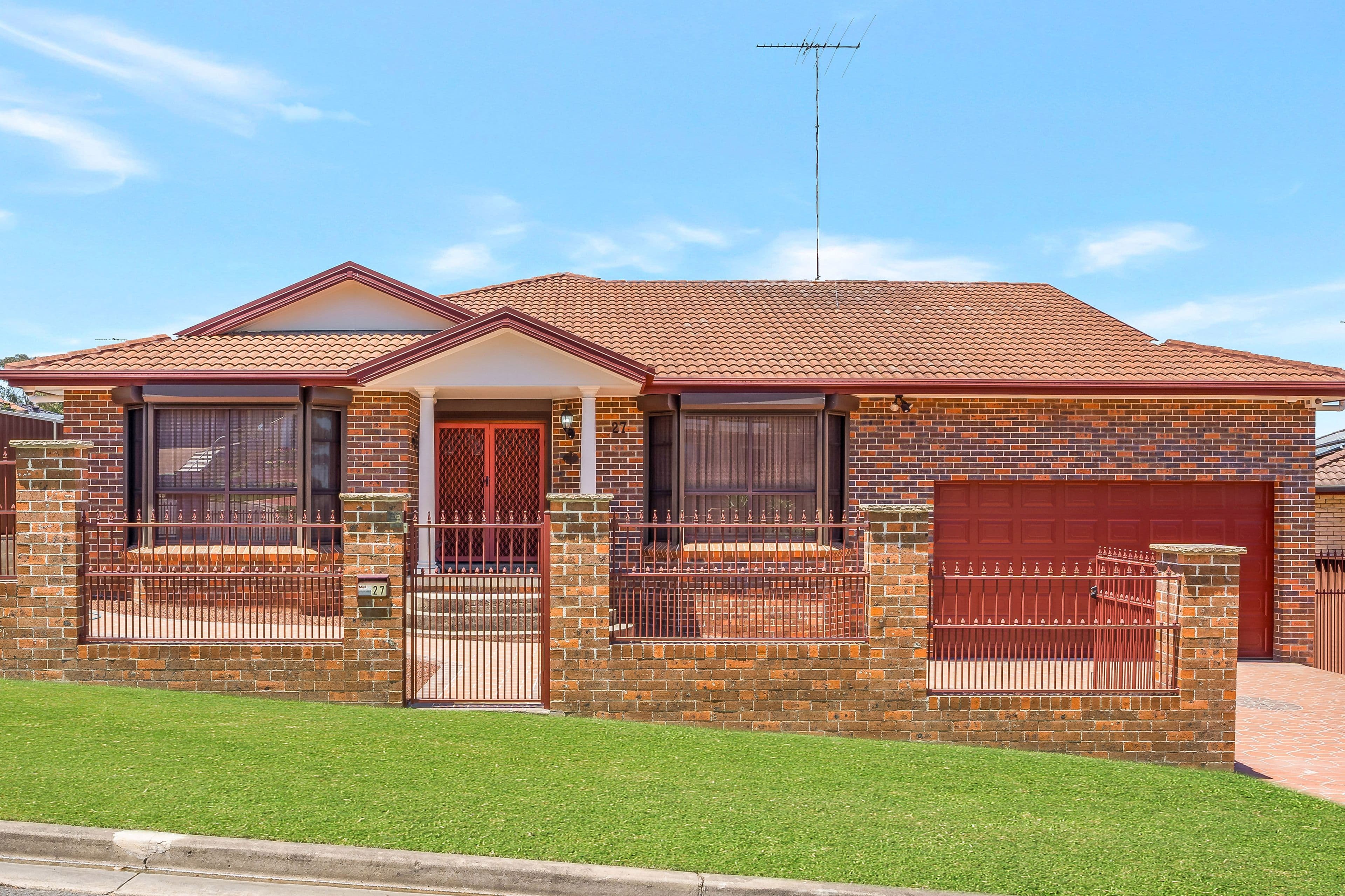 27 Groote Avenue, Hinchinbrook NSW 2168, Hinchinbrook - Image 1