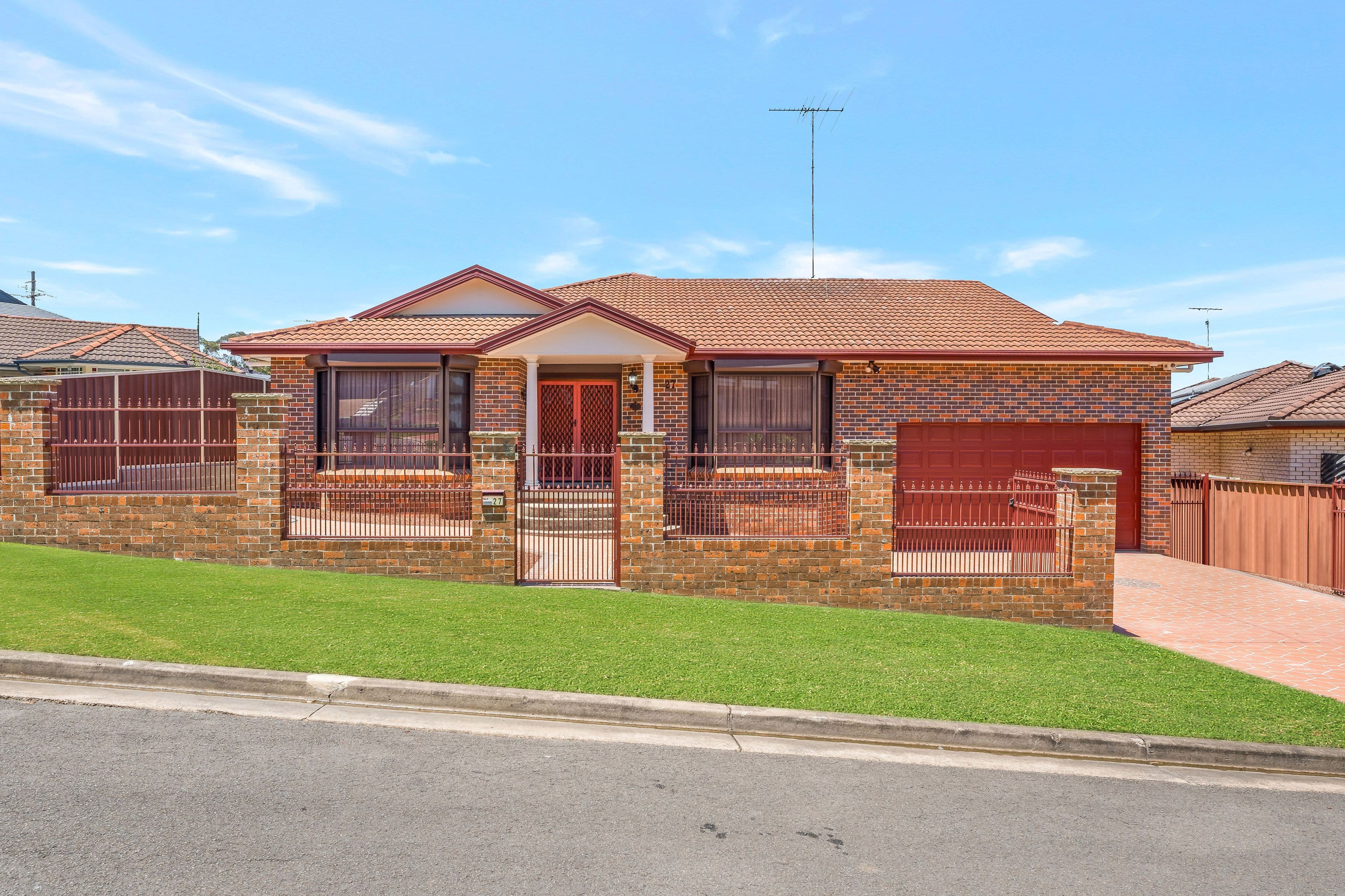 27 Groote Avenue, Hinchinbrook NSW 2168, Hinchinbrook - Thumbnail 2