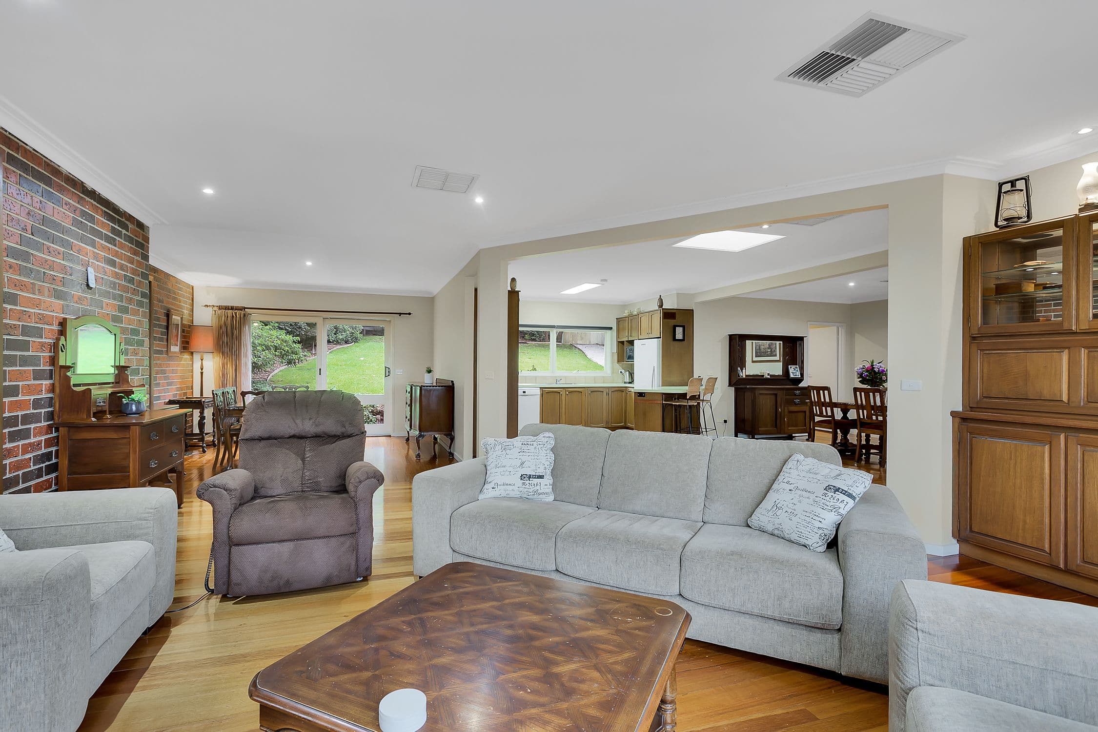 6 Blackfriars Lane, Chirnside Park VIC 3116, Chirnside Park - Thumbnail 4