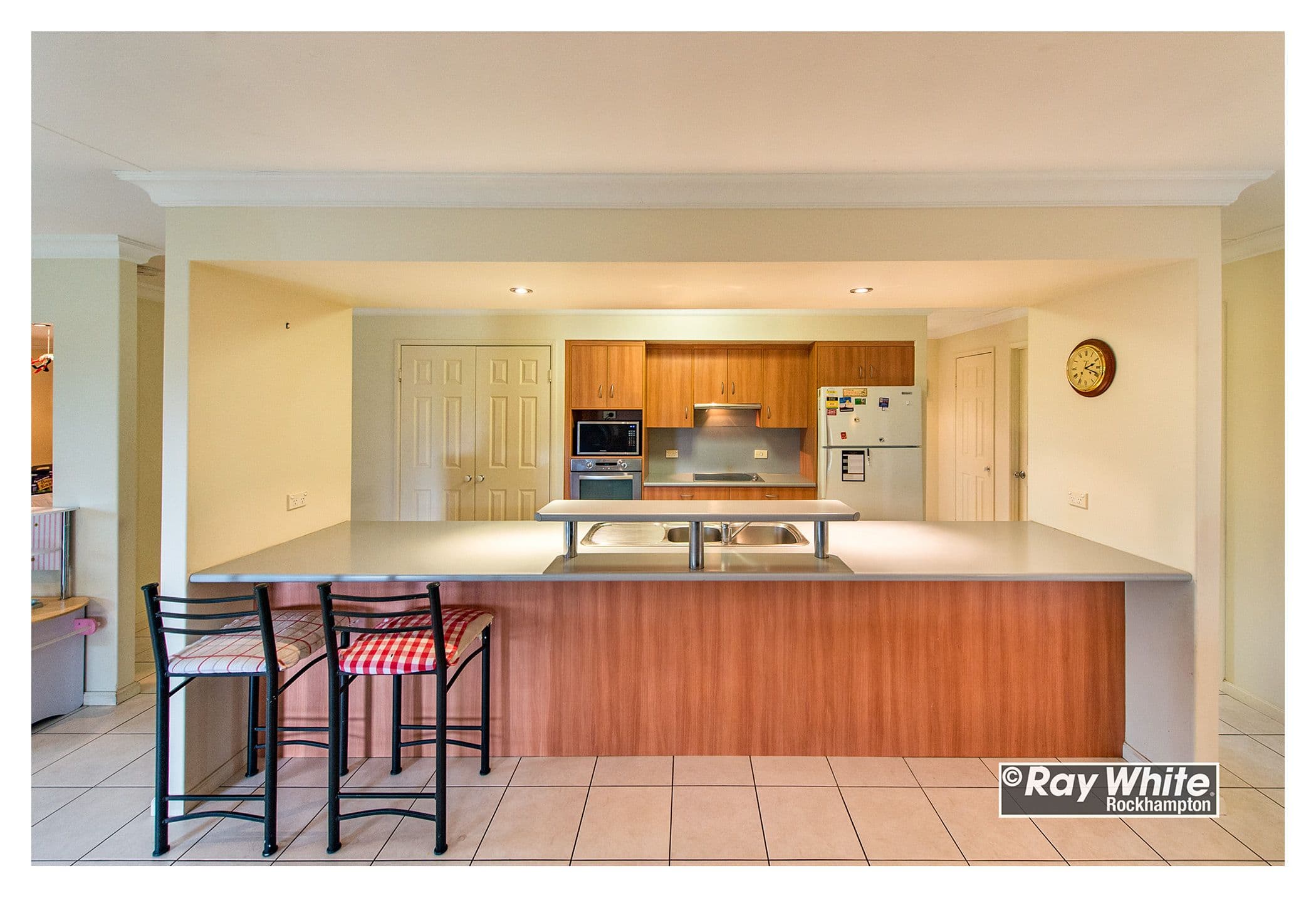 23 Jacaranda Place, NORMAN GARDENS QLD 4701, Norman Gardens - Thumbnail 4