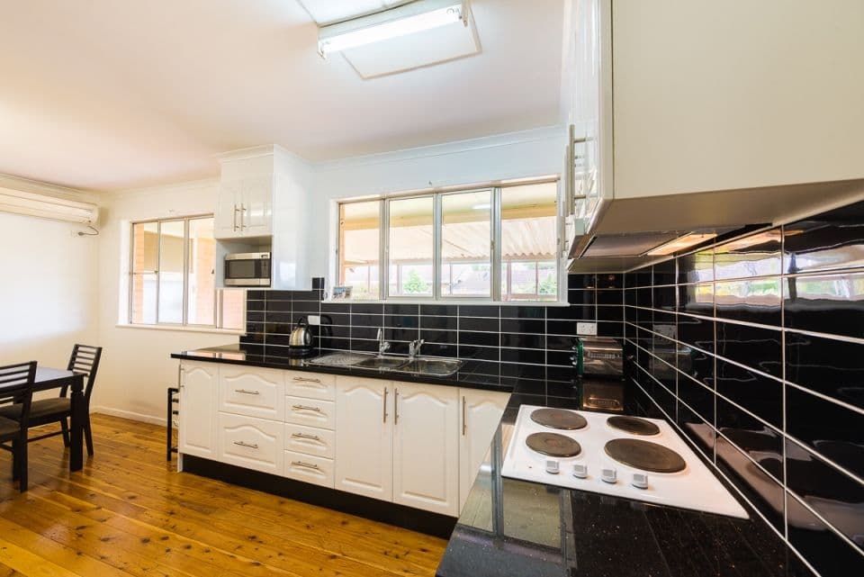 40 Hampton Street, HARRISTOWN QLD 4350, Harristown - Thumbnail 2