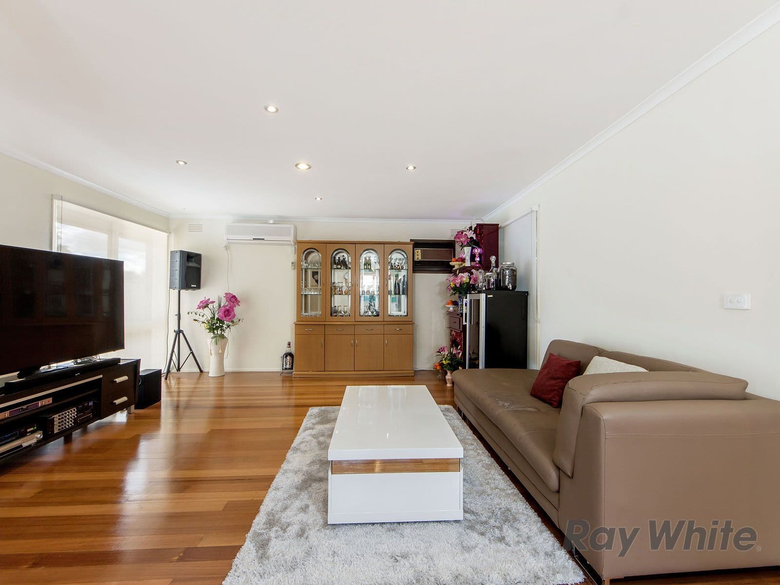 122 Kings Road, St Albans VIC 3021, St Albans - Thumbnail 2