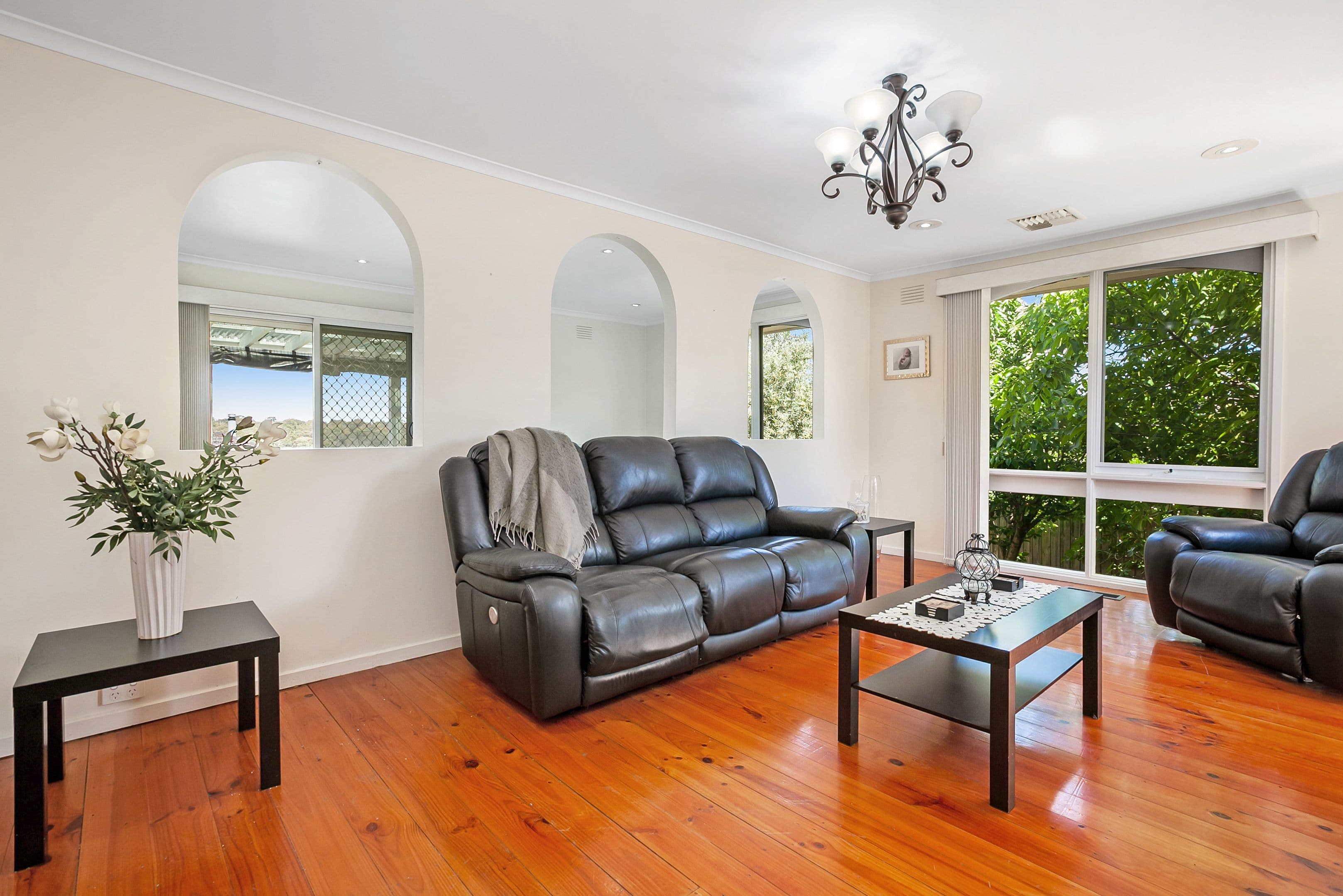 13 Manoel Avenue, Reservoir VIC 3073, Reservoir - Thumbnail 3