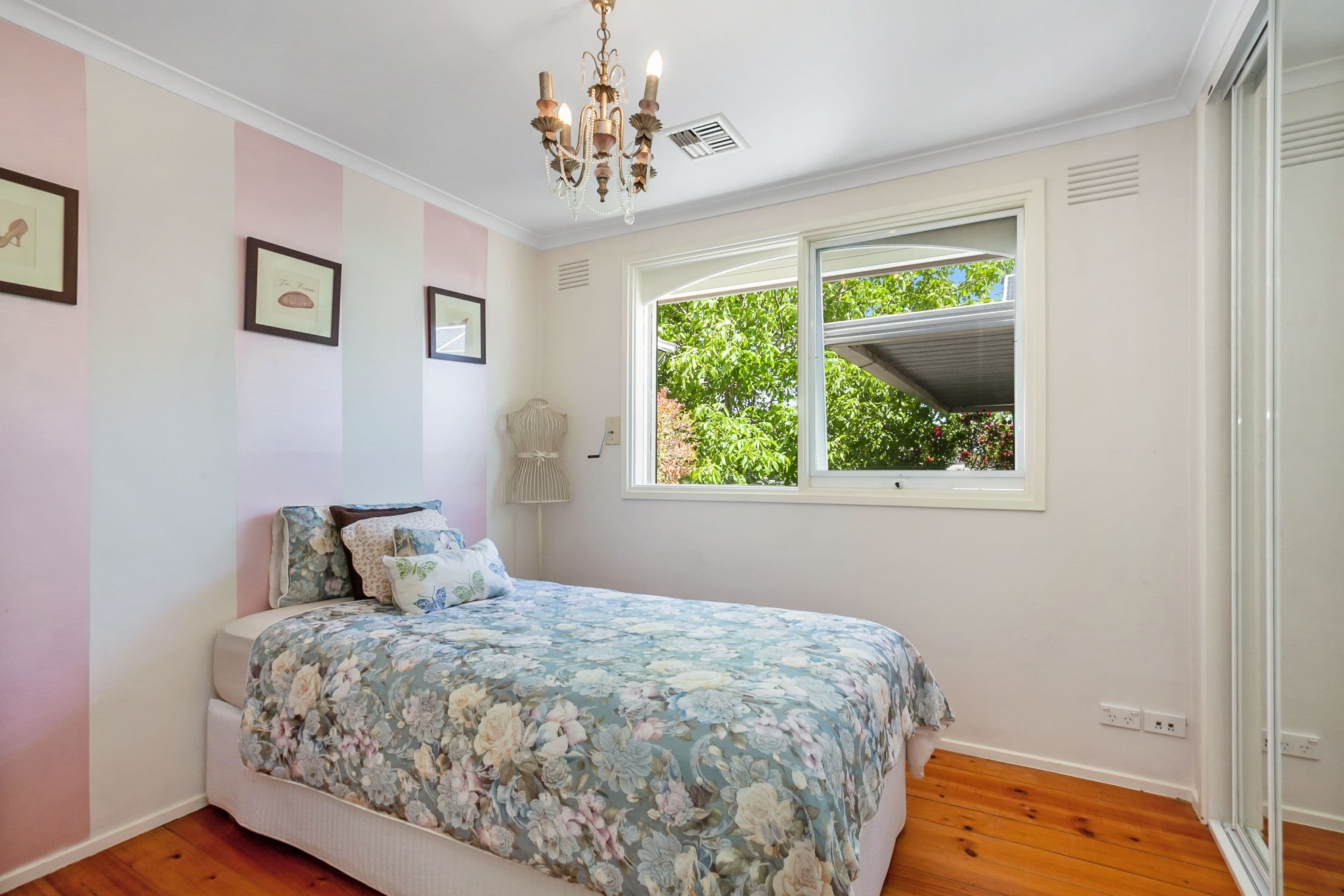 13 Manoel Avenue, Reservoir VIC 3073, Reservoir - Thumbnail 8