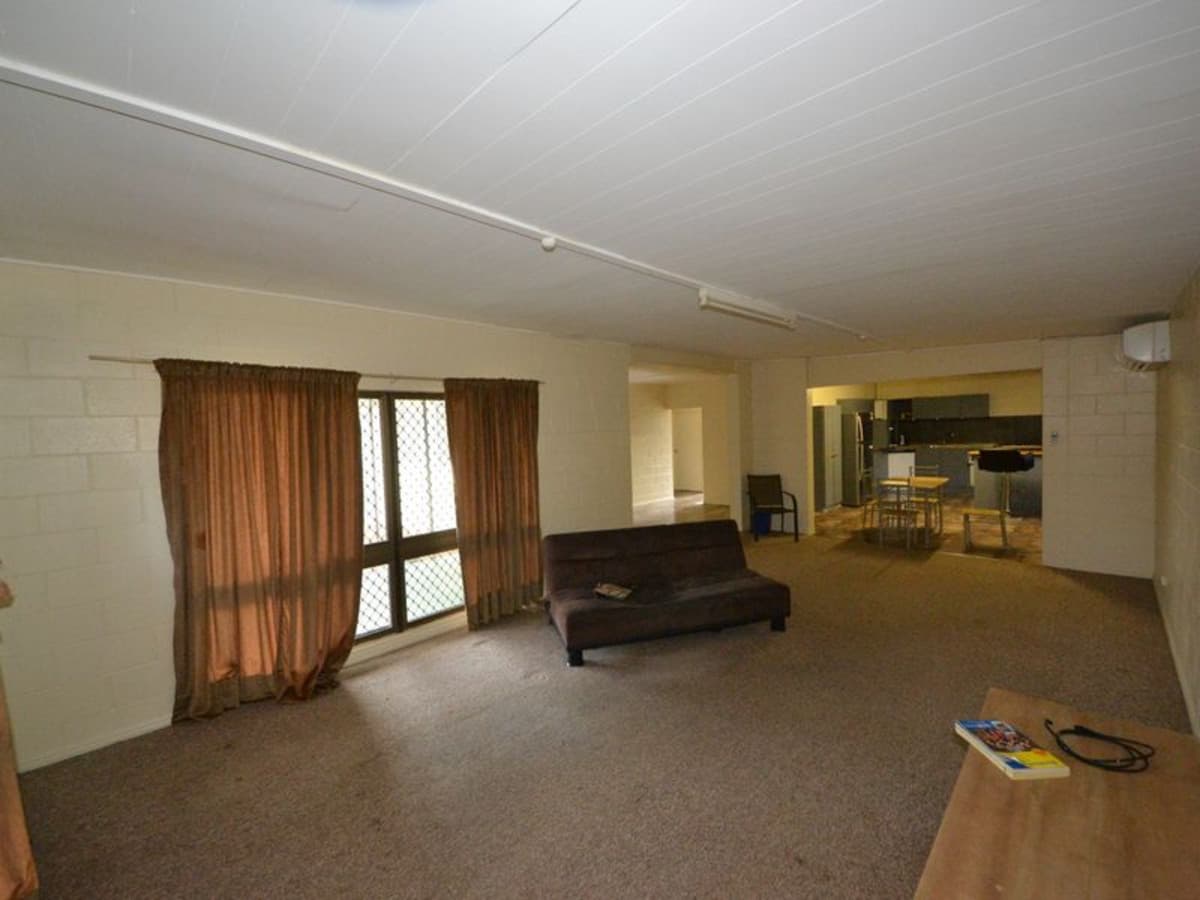 24 Glover Street, GRACEMERE, Gracemere - Thumbnail 5