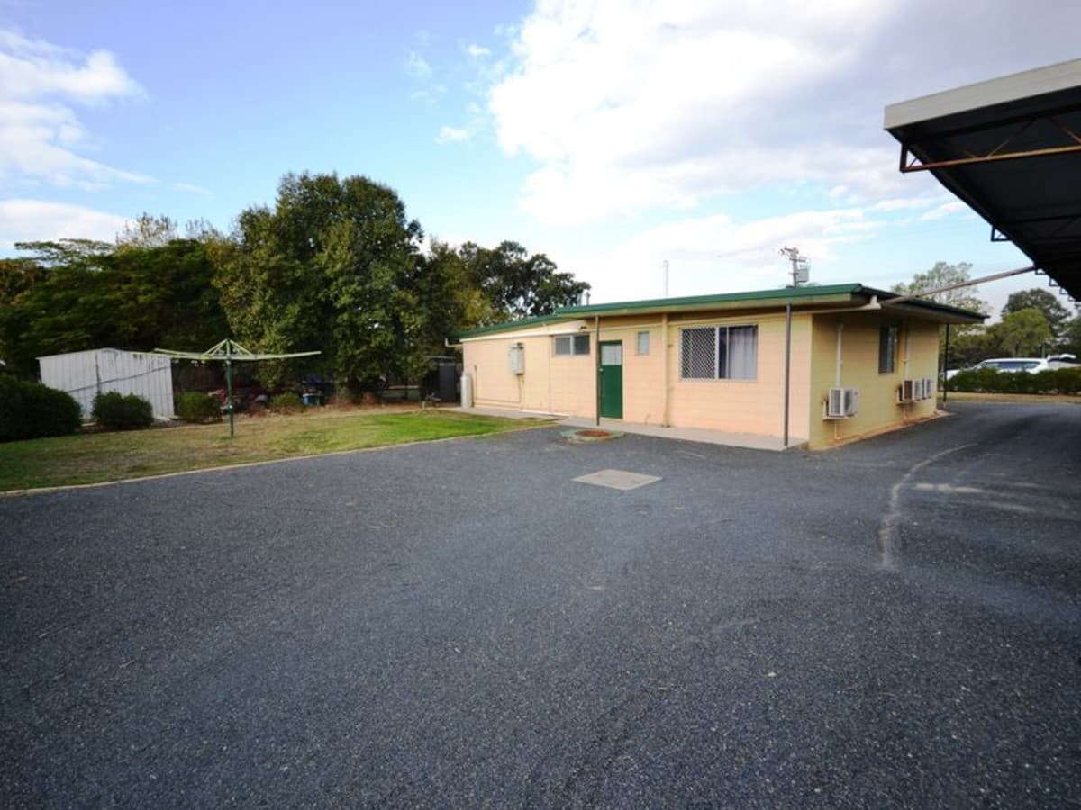 24 Glover Street, GRACEMERE, Gracemere - Thumbnail 6