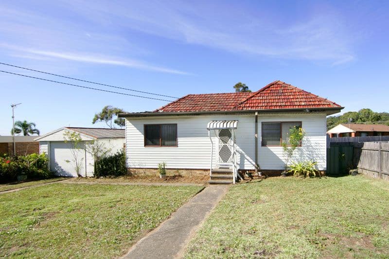 558 The Entrance Road, BATEAU BAY NSW 2261, Bateau Bay - Image 1